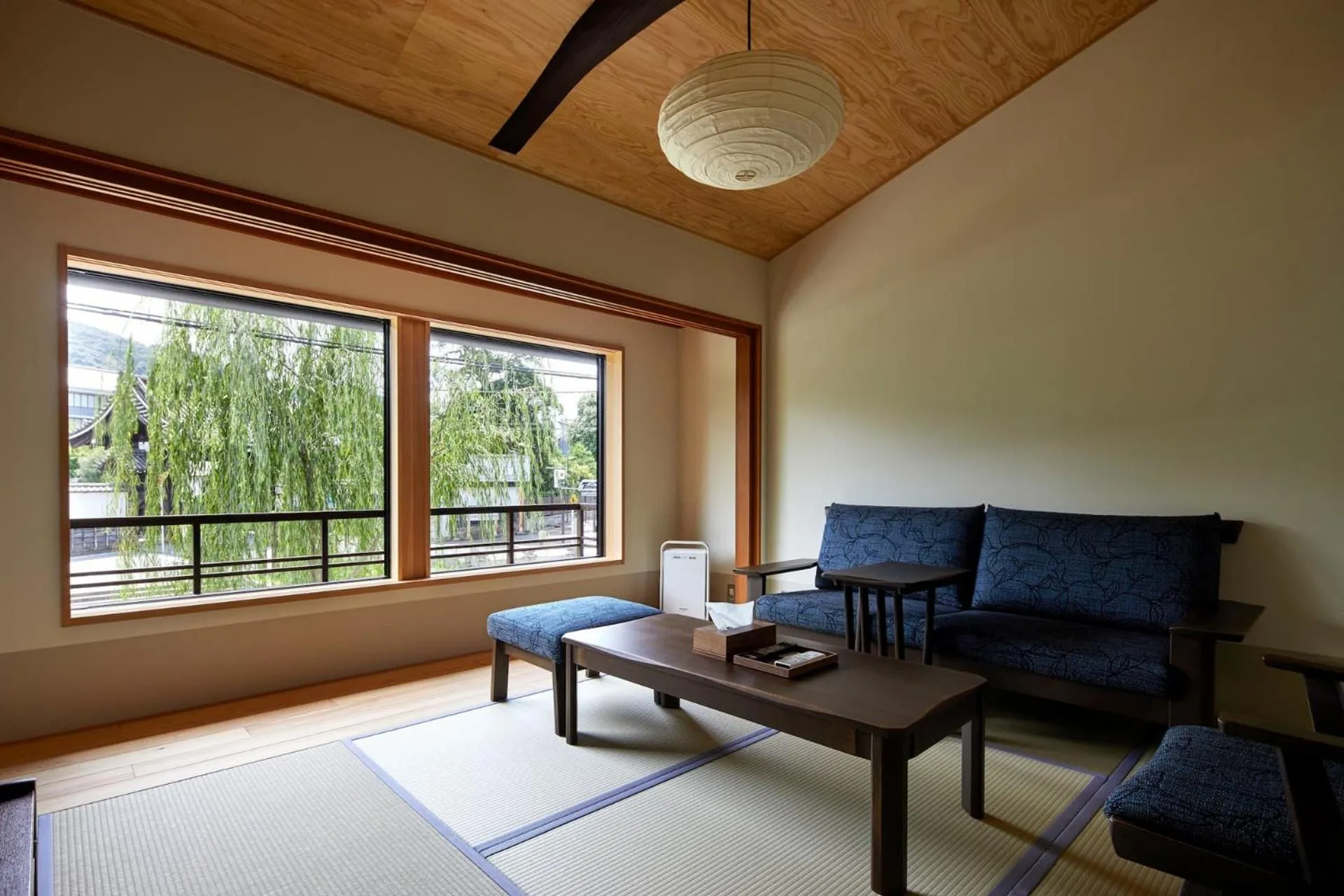 Living room in Gion Shirakawa no Yado