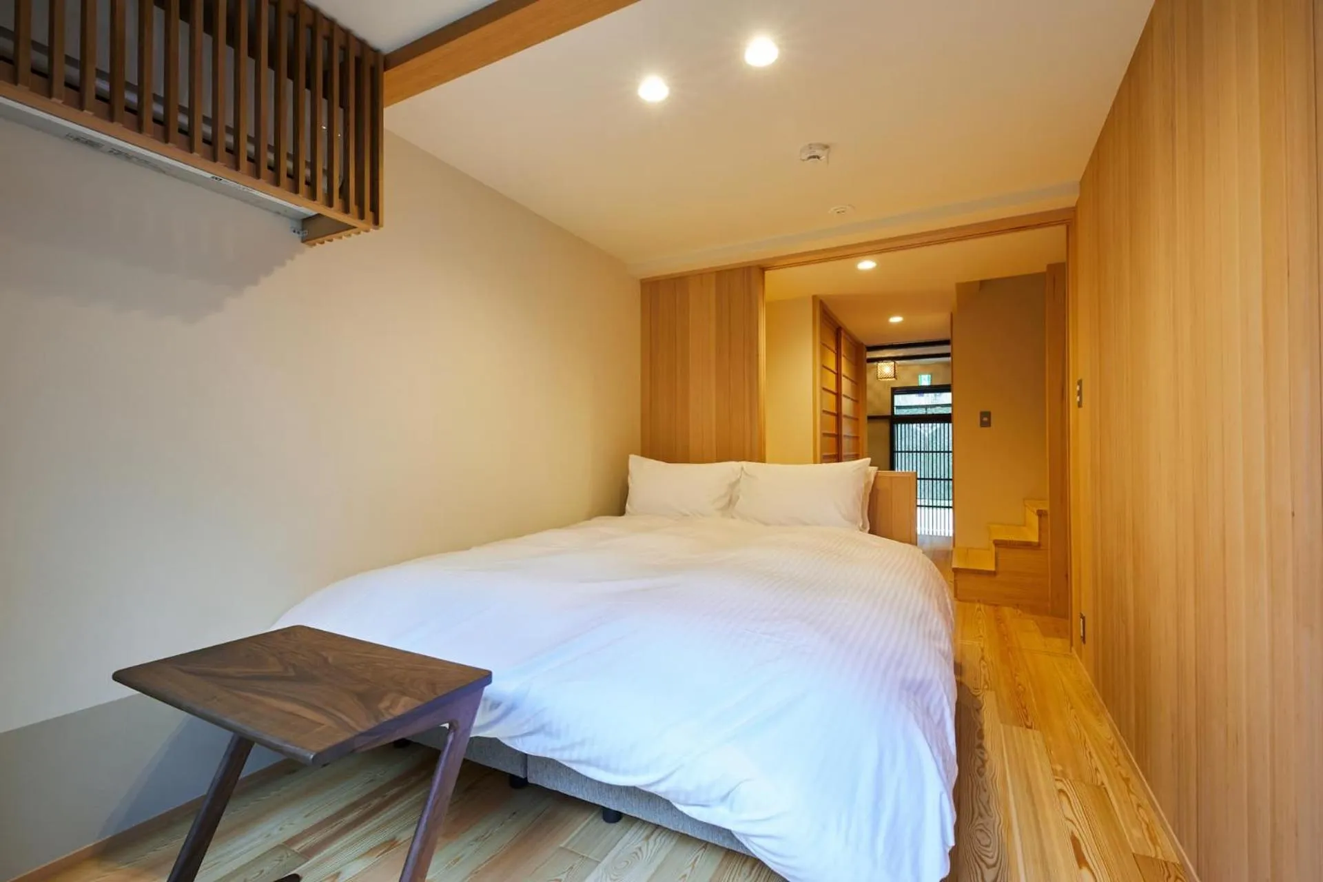 Bed in Gion Shirakawa no Yado