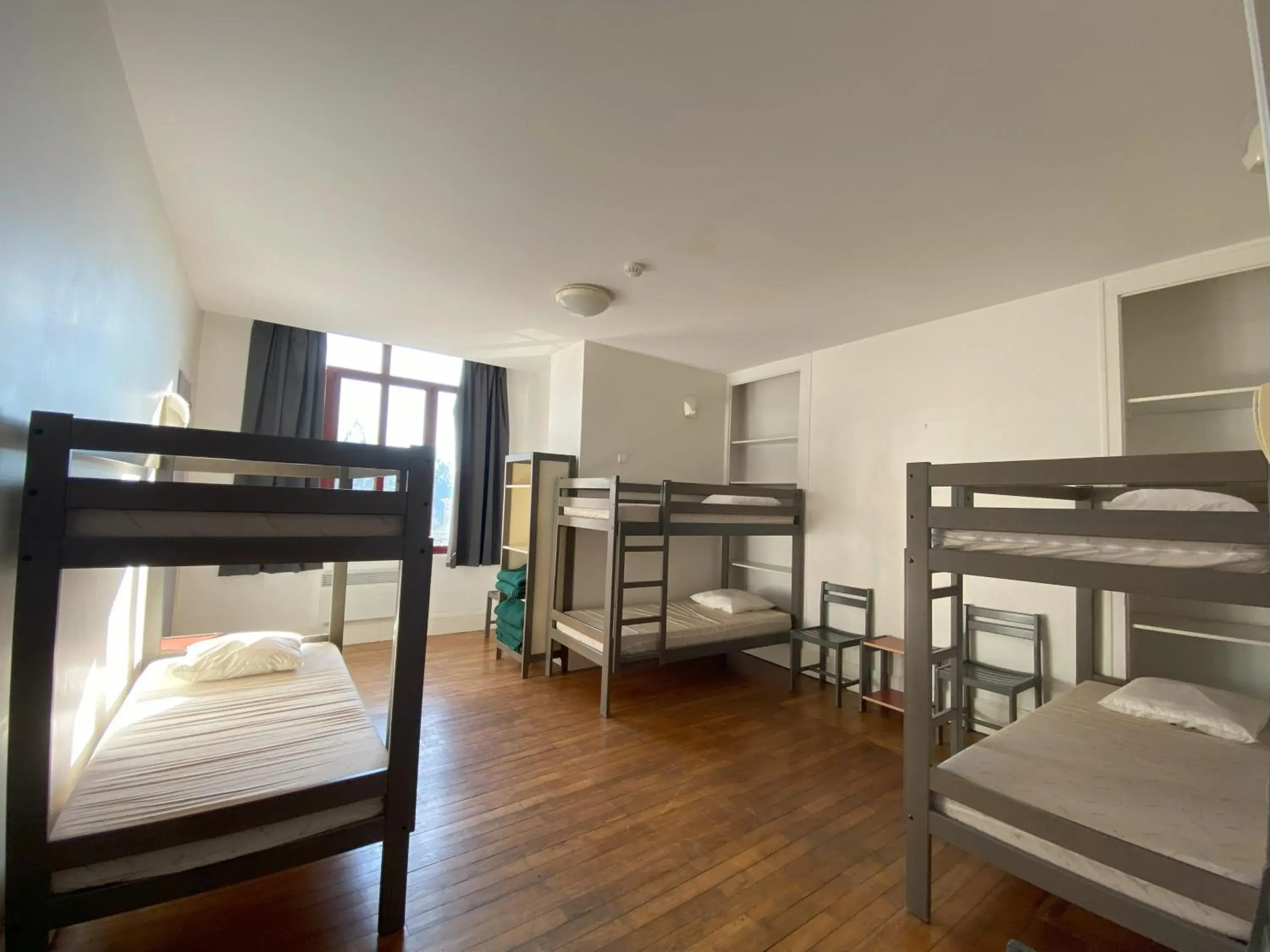 Single Bed in 6-Bed Dormitory Room in AuxR Etape La Maison du Randonneur Single Bed in 6-Bed Dormitory Room in AuxR Etape La Maison du Randonneur