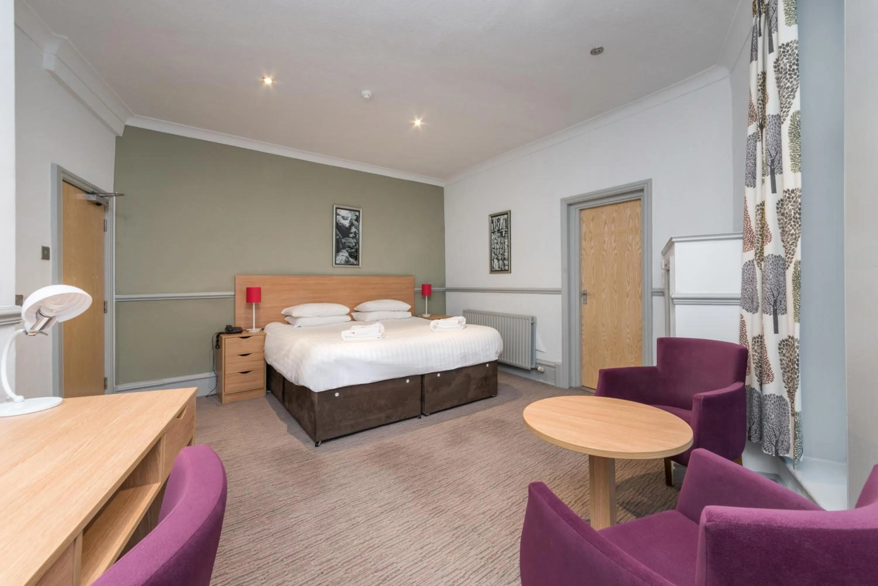 Bedroom, Bed in The Derwentwater Hotel