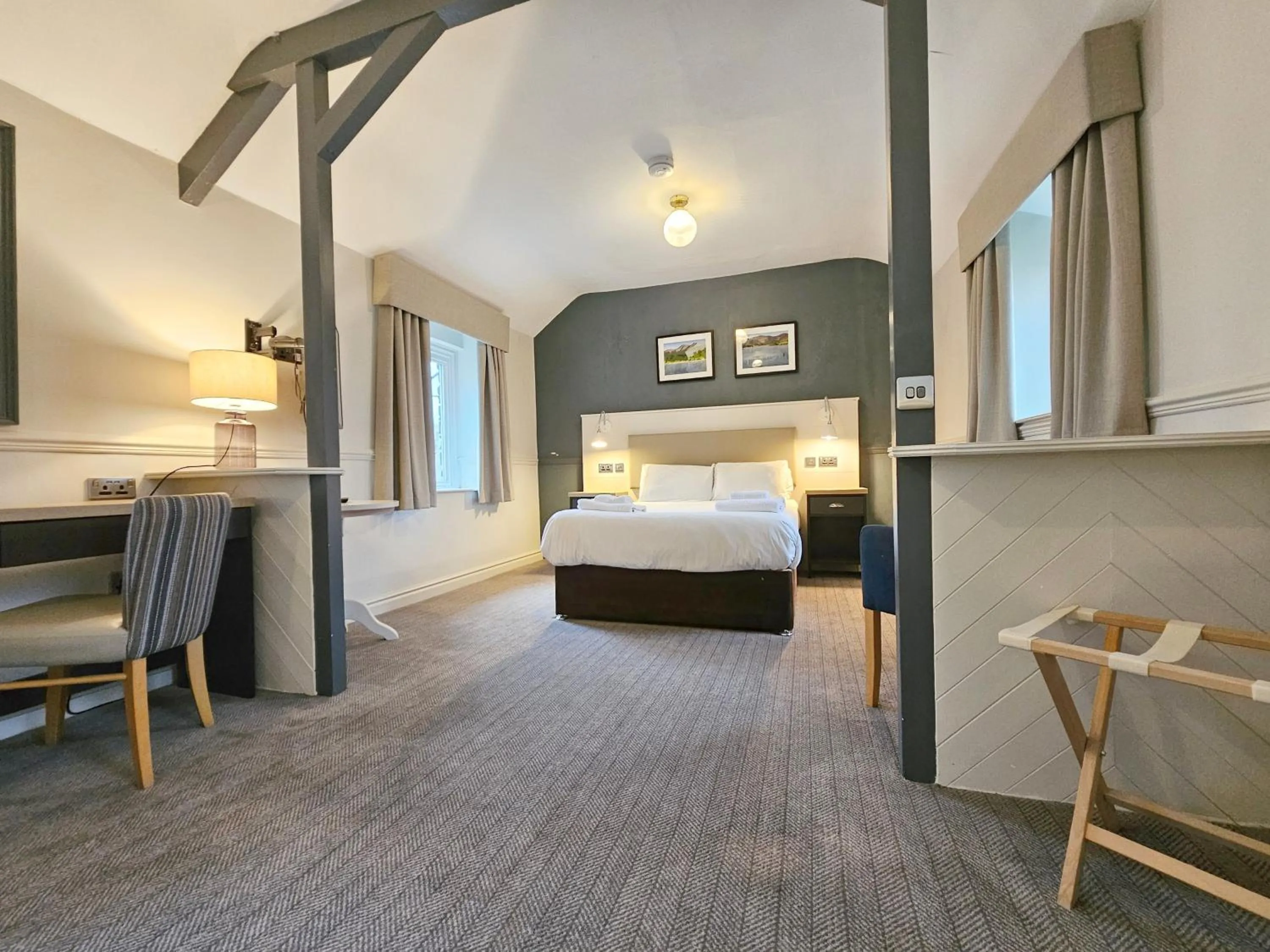 Photo of the whole room, Bed in The Derwentwater Hotel