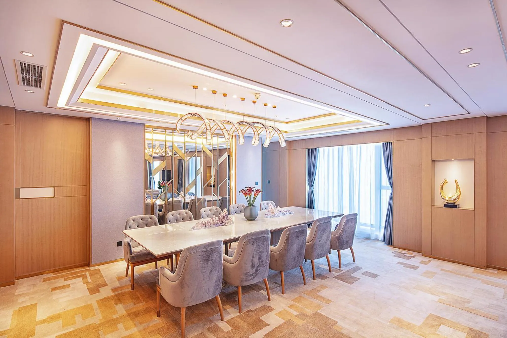 Howard Johnson New District Plaza ZiYang