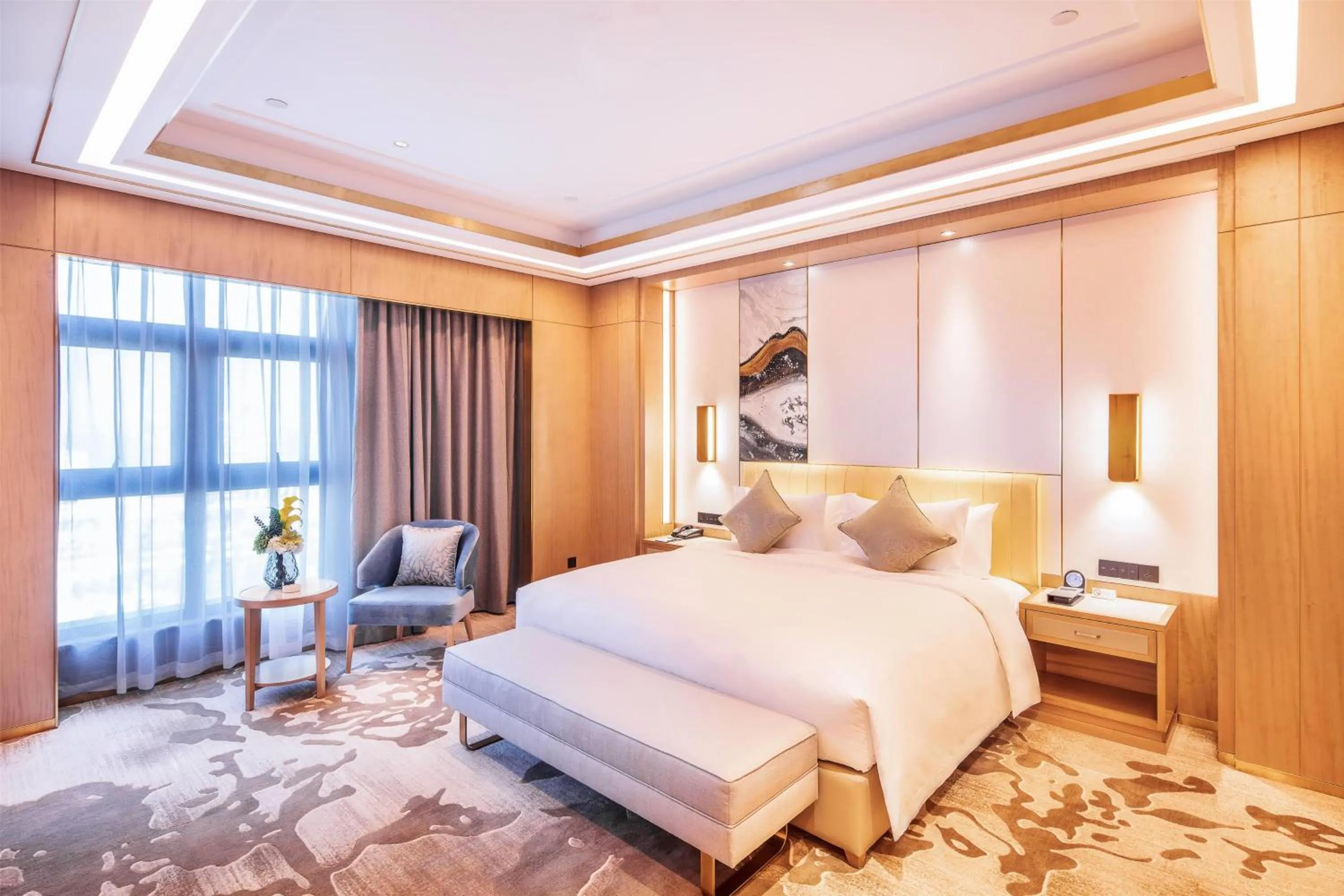 Photo of the whole room, Bed in Howard Johnson New District Plaza ZiYang