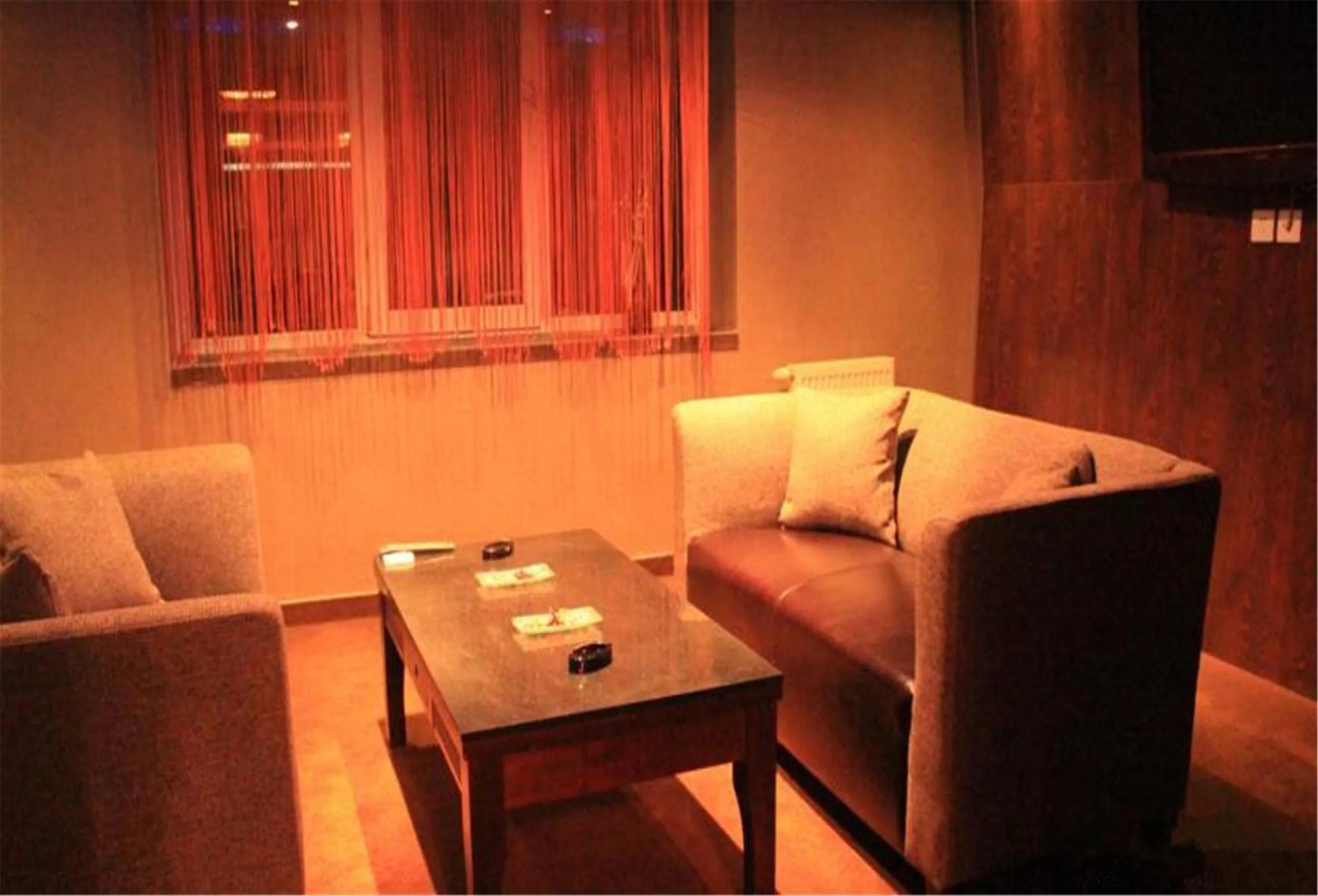 Photo of the whole room in The Corporate Hotel