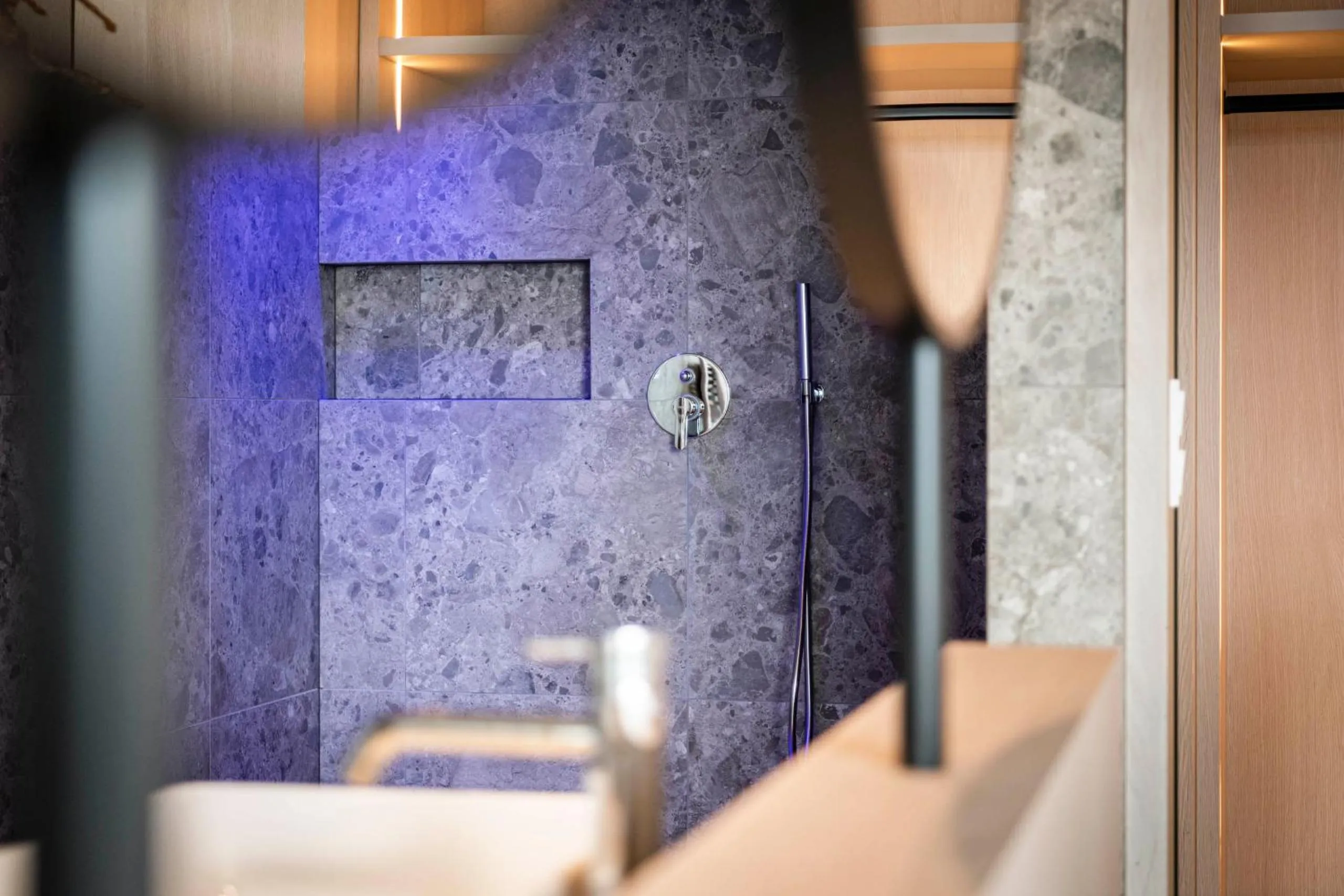 Shower in Hotel Mitterplatt (Schenna Resort)