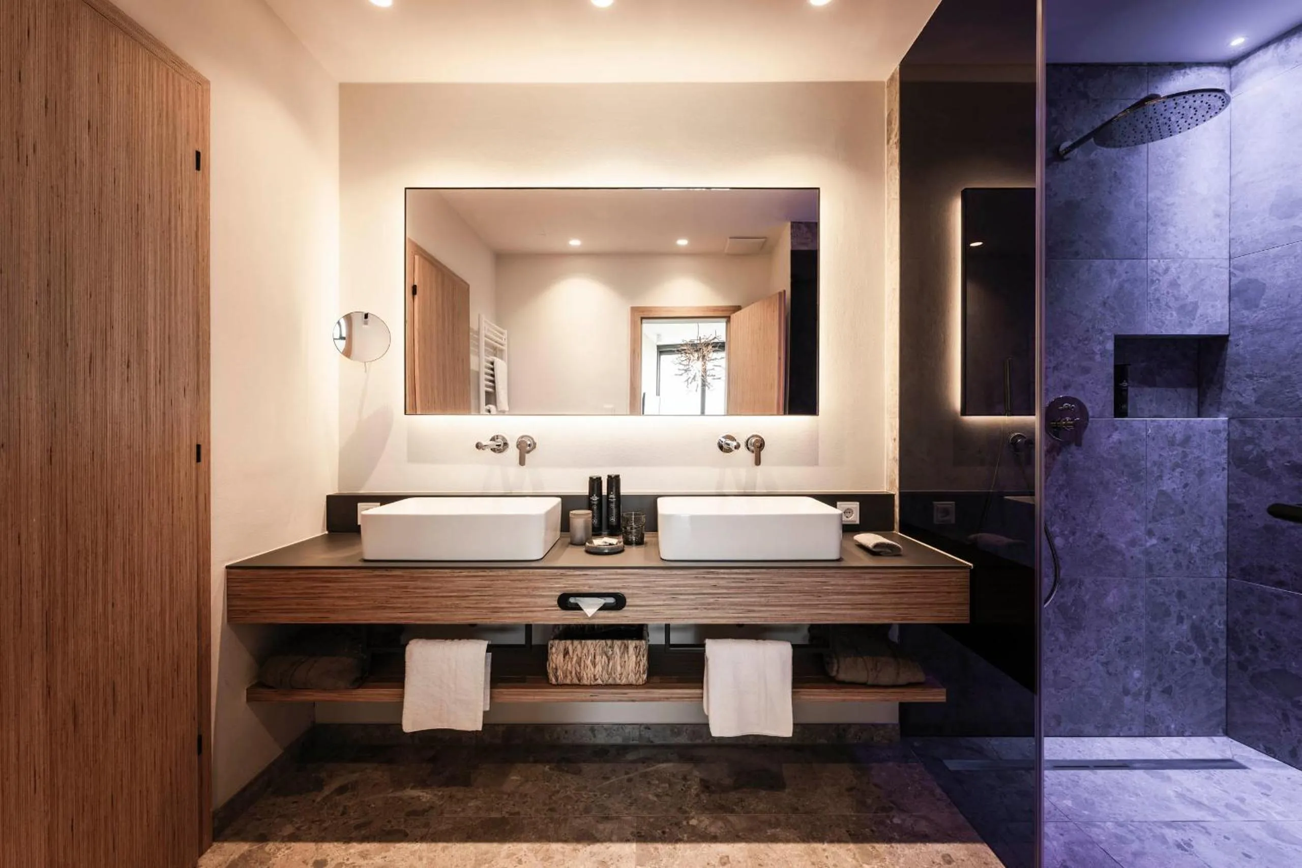 Shower in Hotel Mitterplatt (Schenna Resort)