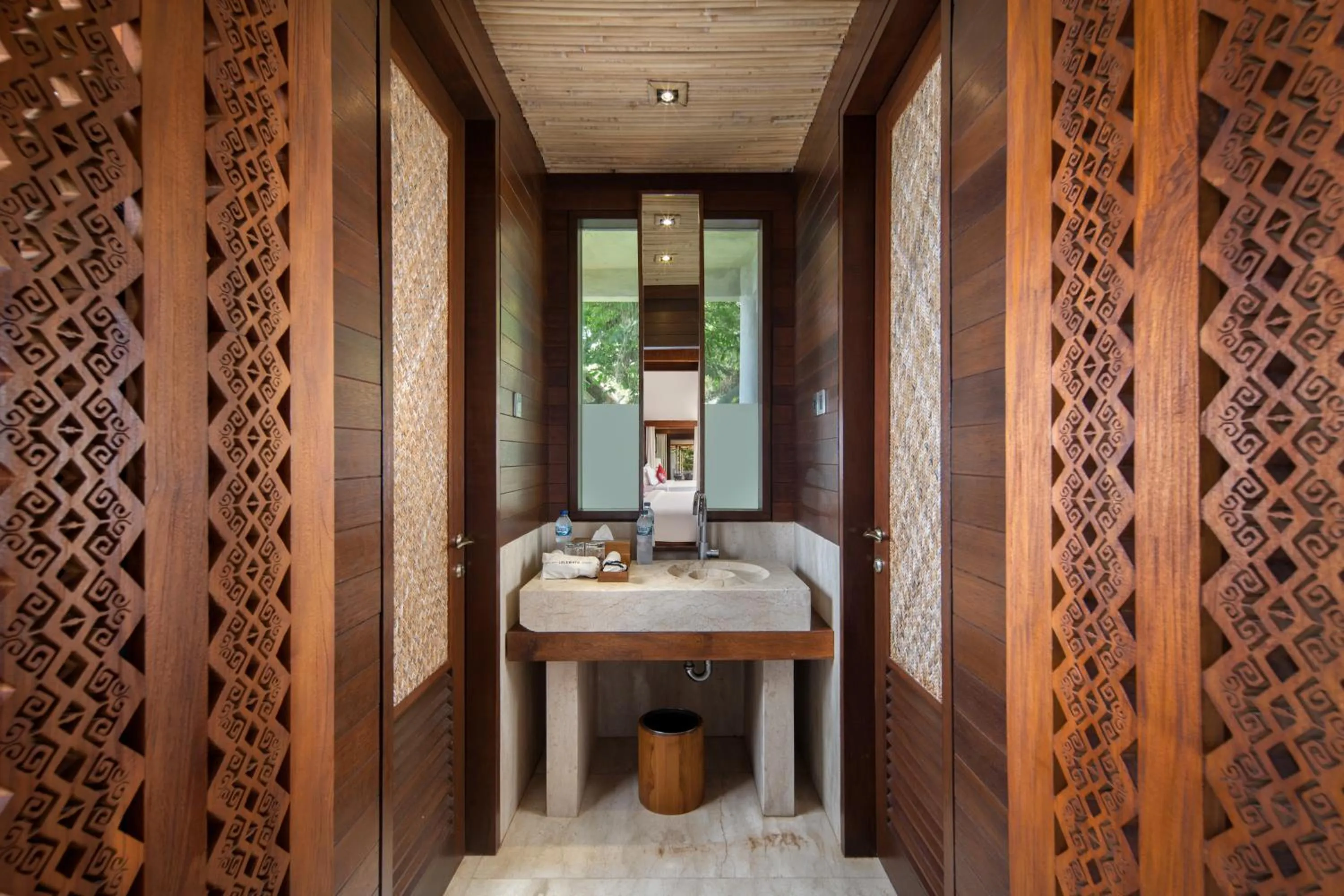 Bathroom in Lelewatu Resort Sumba