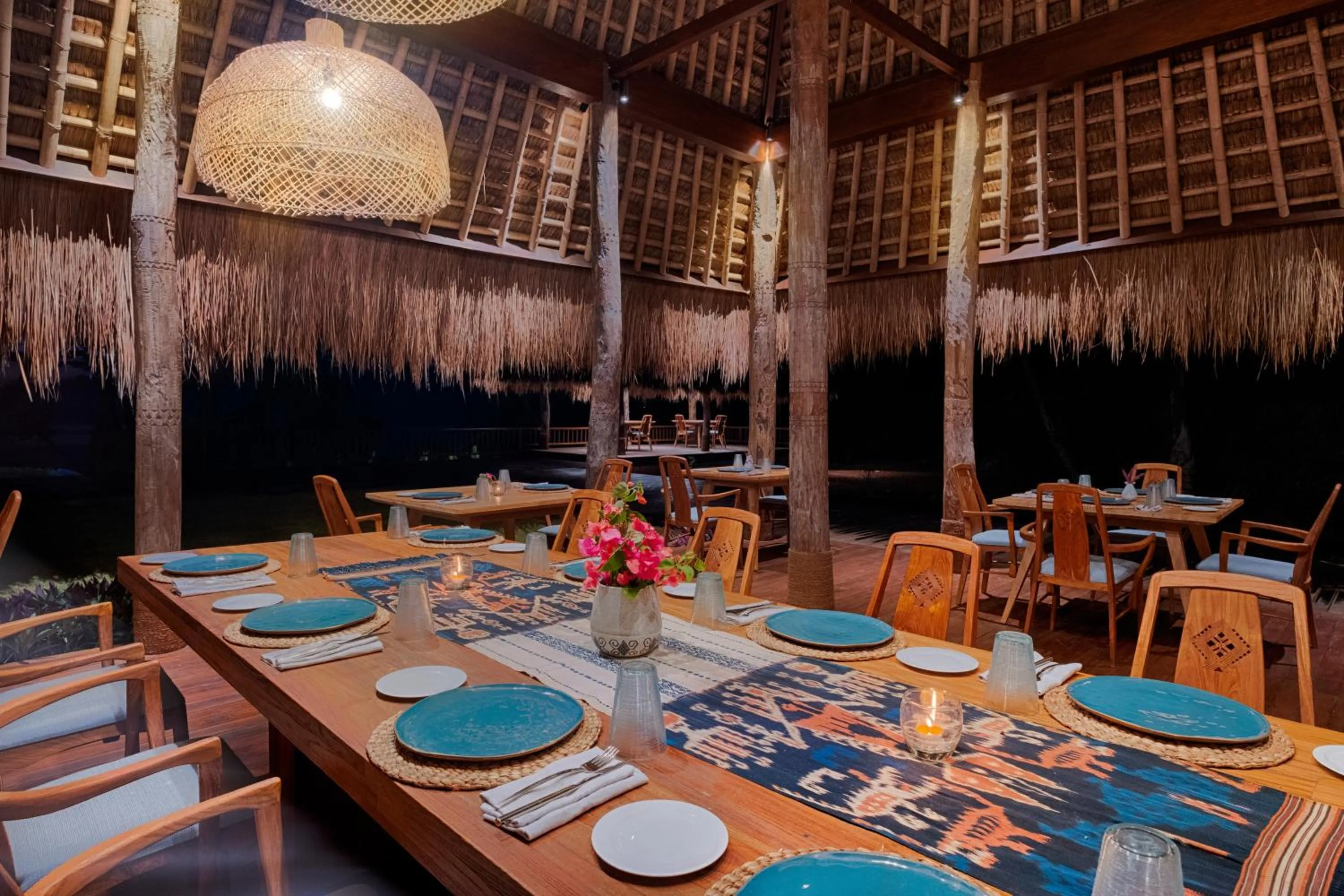 Restaurant/places to eat in Lelewatu Resort Sumba