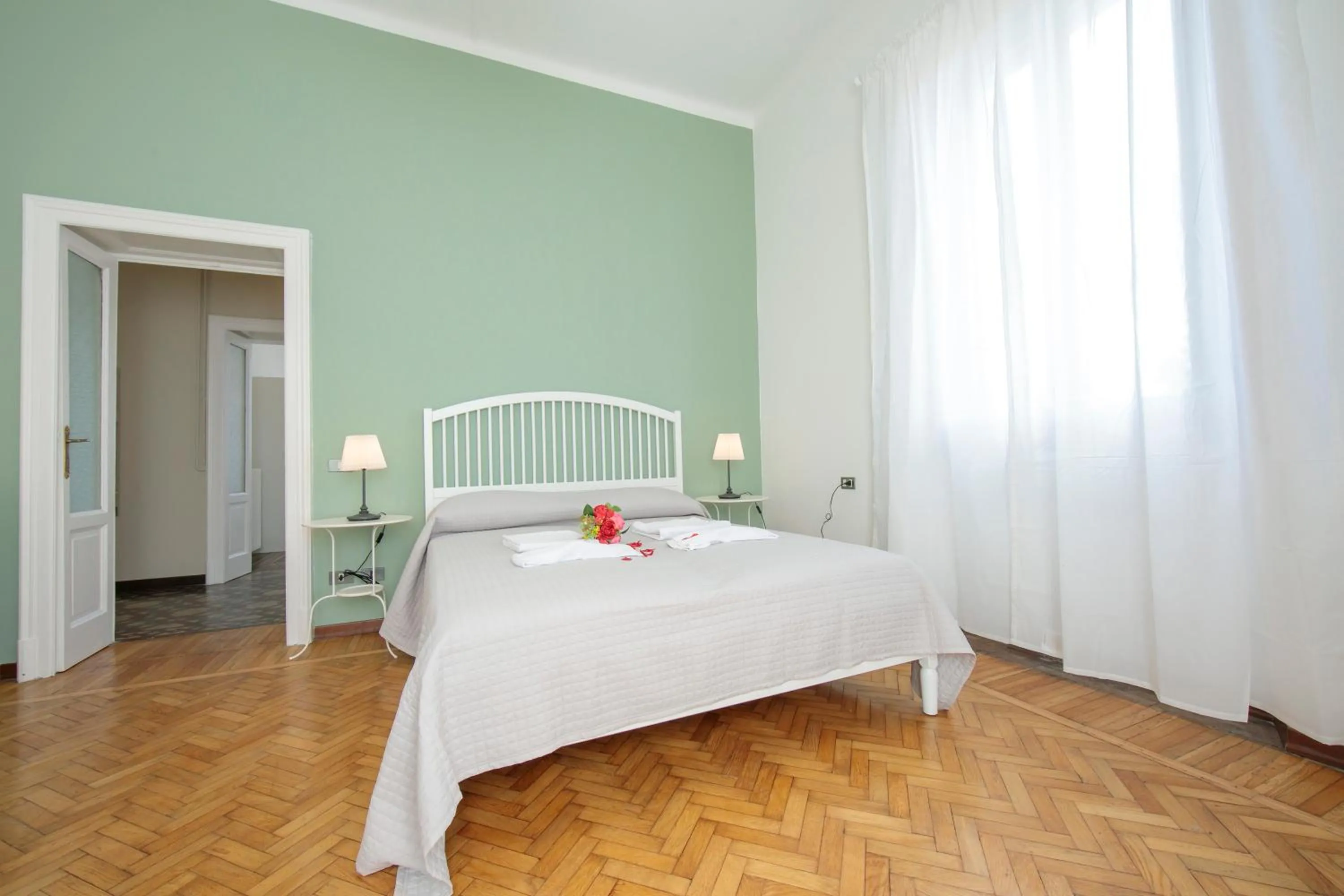 Bedroom, Bed in Residenza Oleandro Lake View Luino Center - Happy Rentals