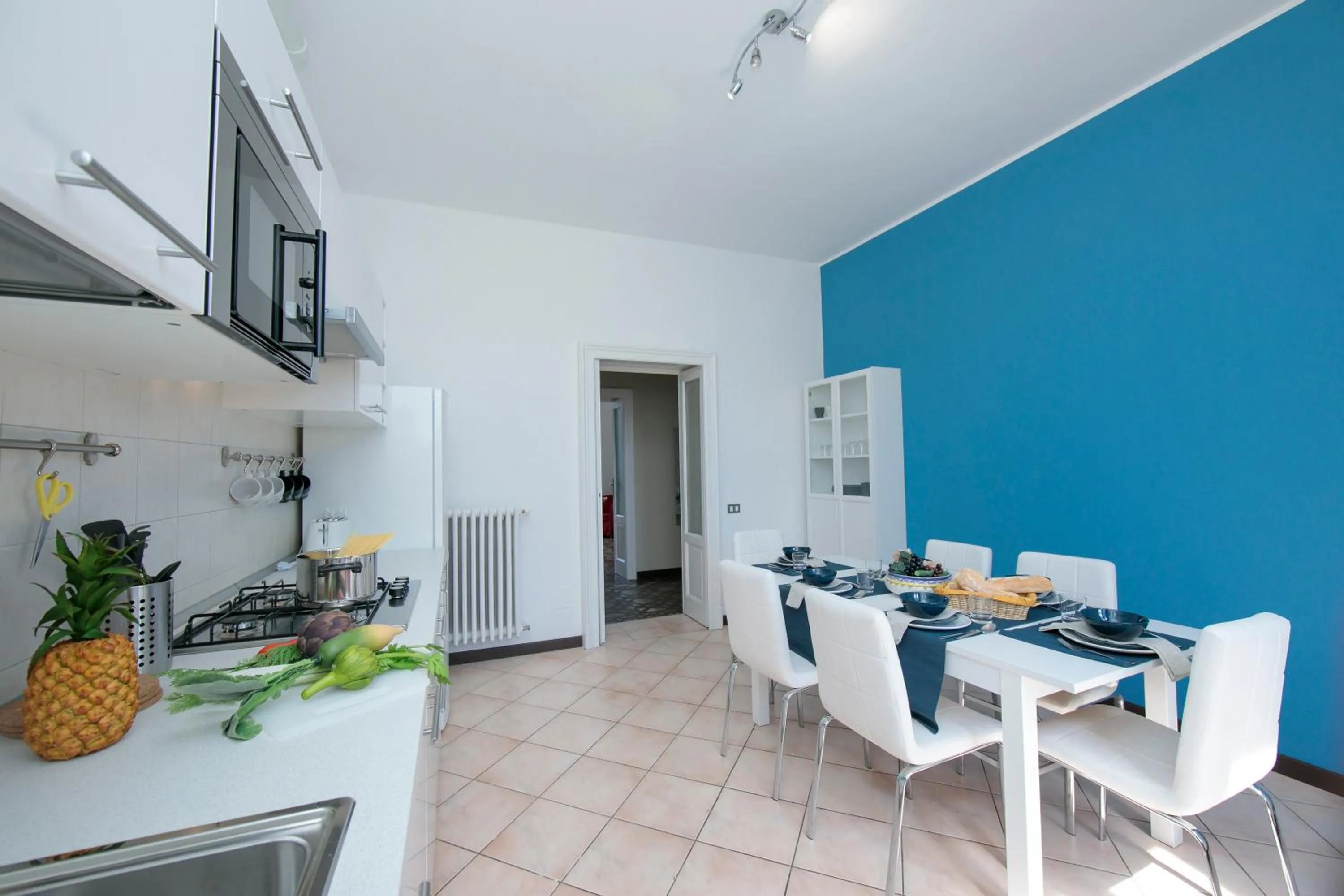 Kitchen or kitchenette in Residenza Oleandro Lake View Luino Center - Happy Rentals