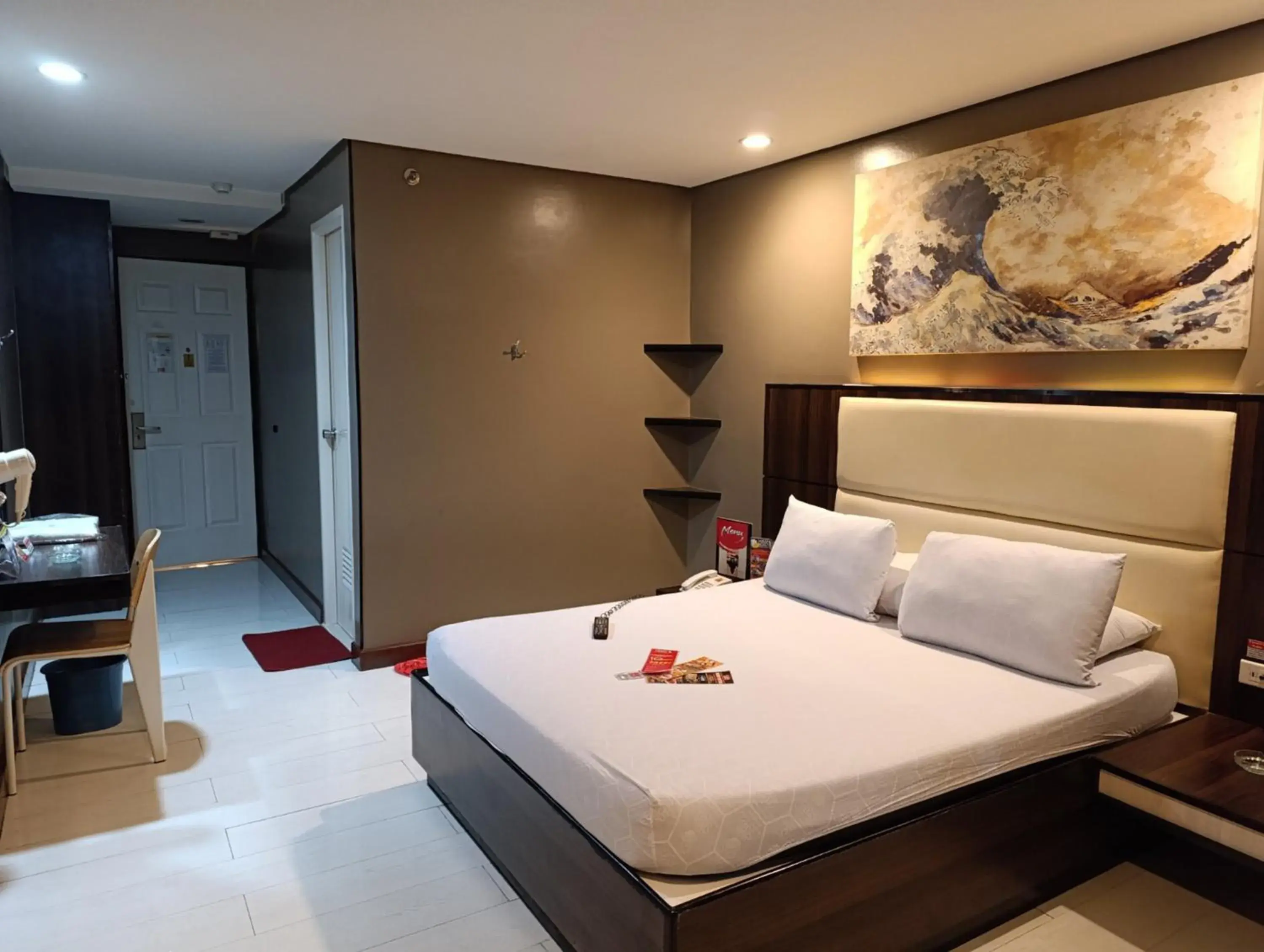 Photo of the whole room, Bed in Hotel Sogo Malate Photo of the whole room, Bed in Hotel Sogo Malate