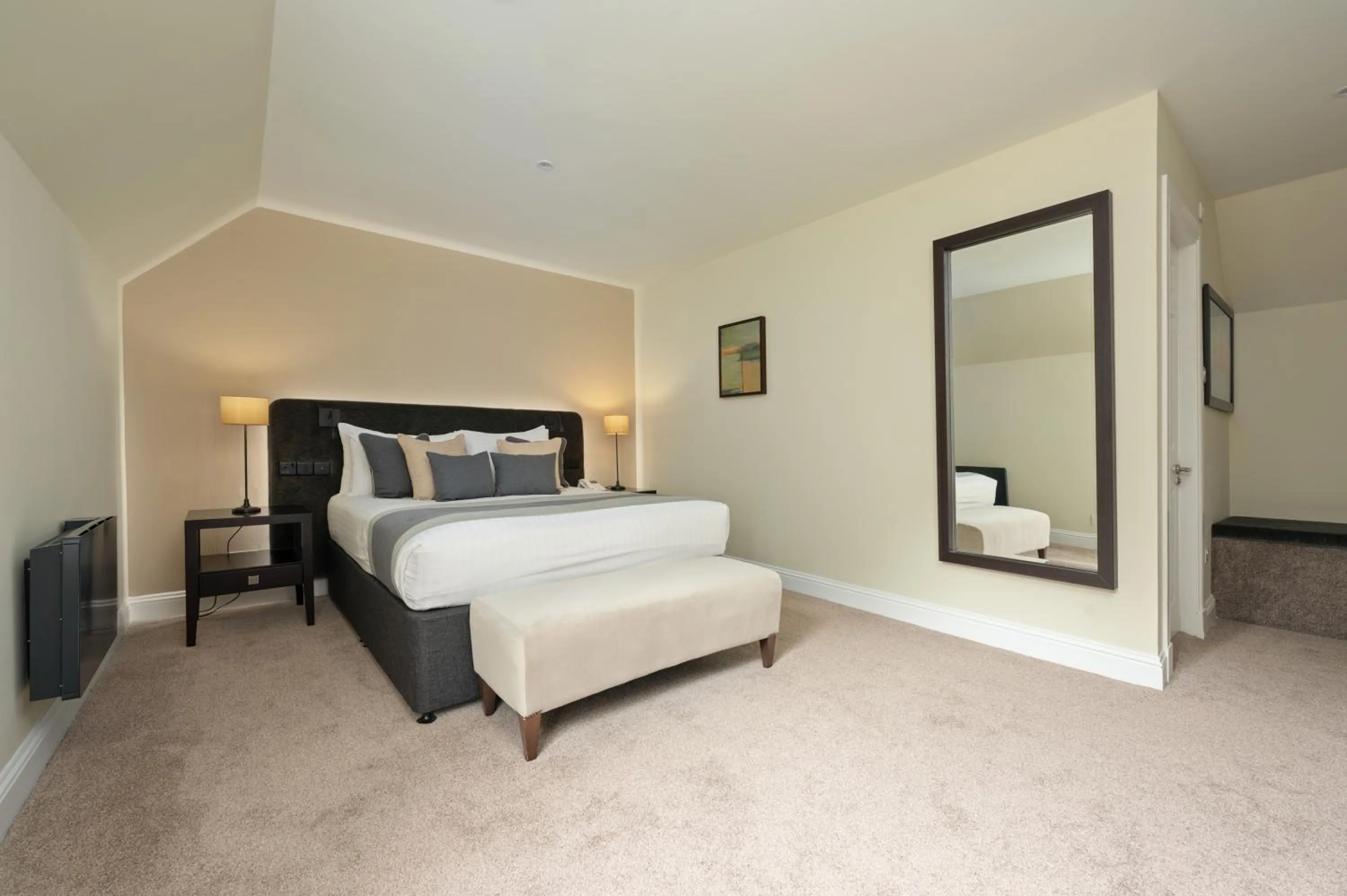 Bedroom, Bed in Wyndham Duchally Country Estate