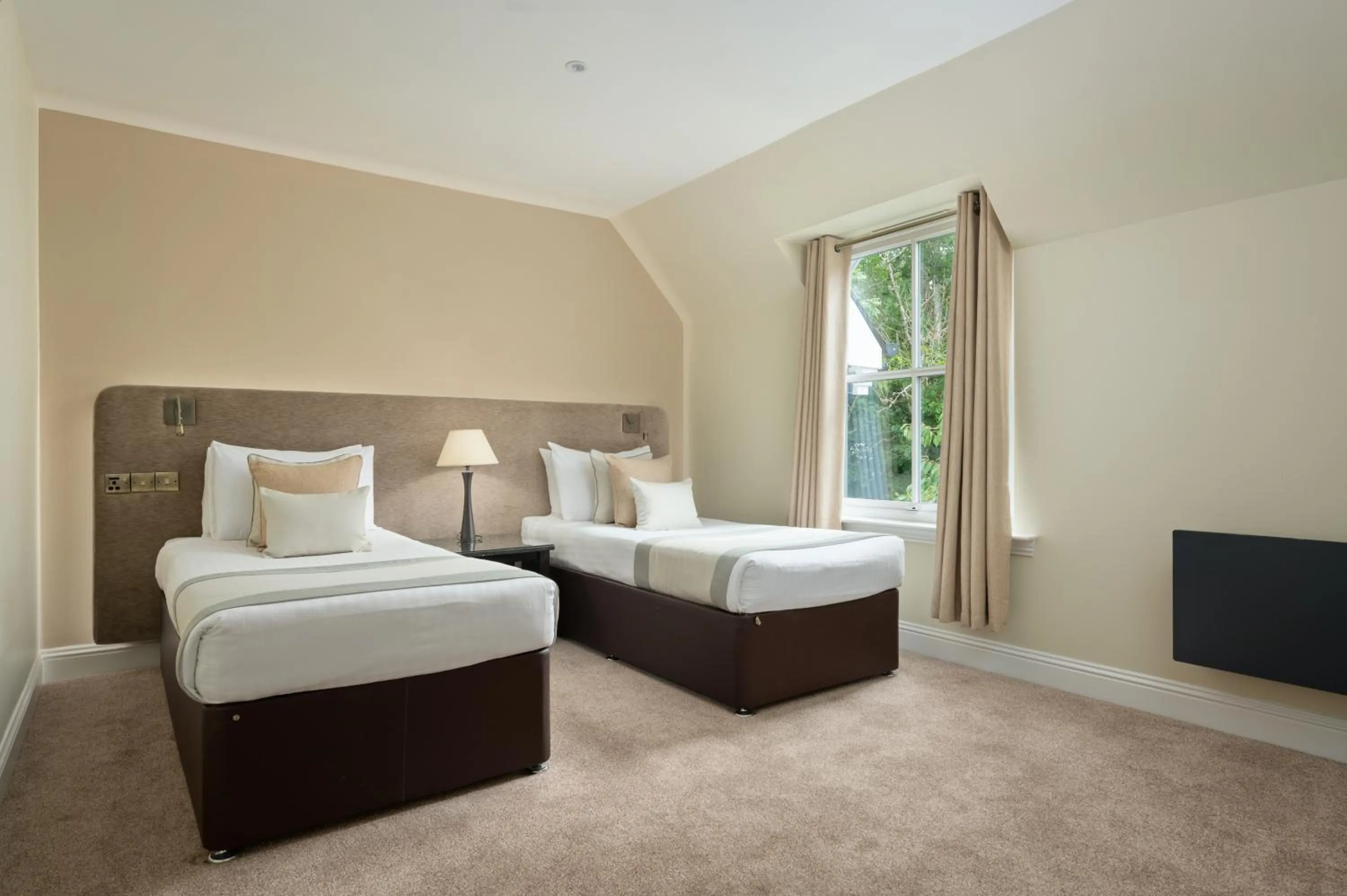 Bedroom, Bed in Wyndham Duchally Country Estate