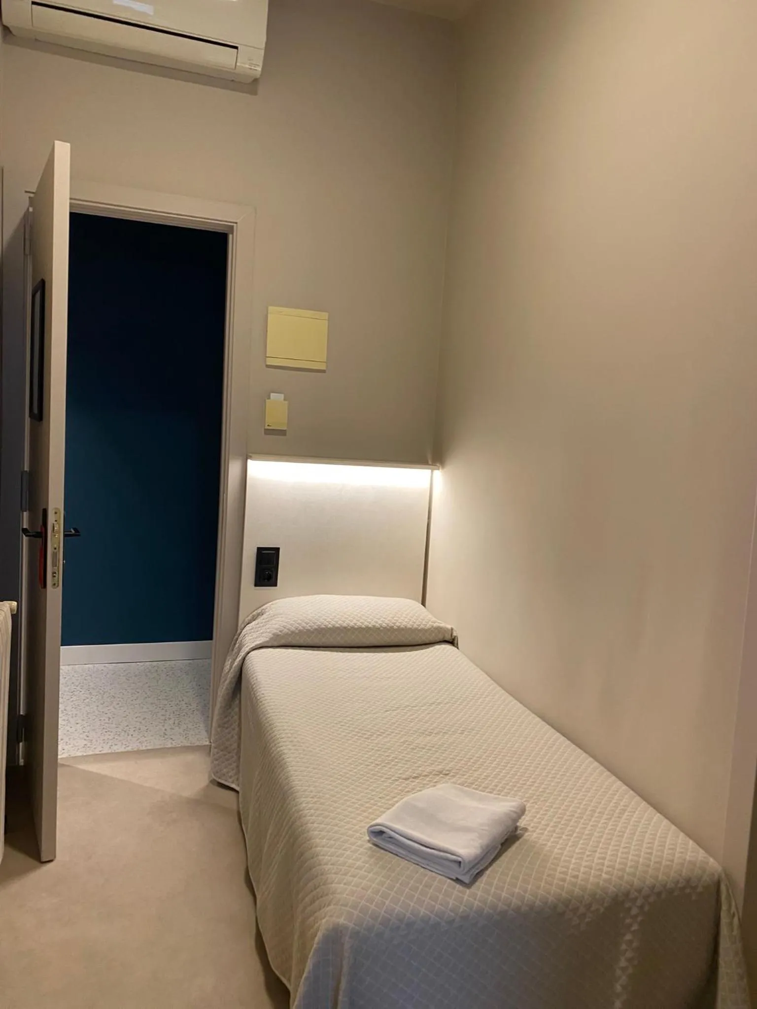 Bed in Pensión Coral