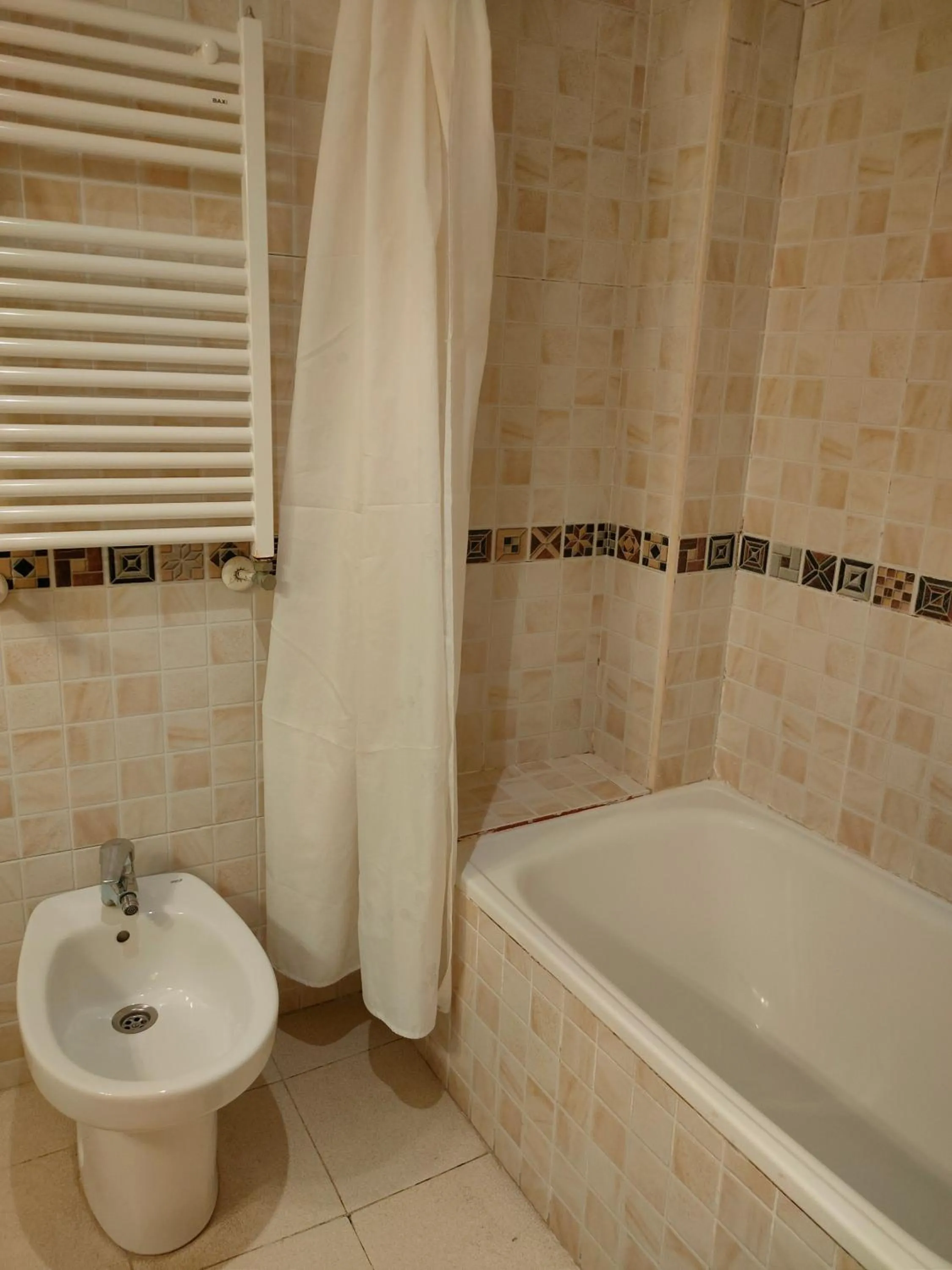 Bath in Pensión Coral