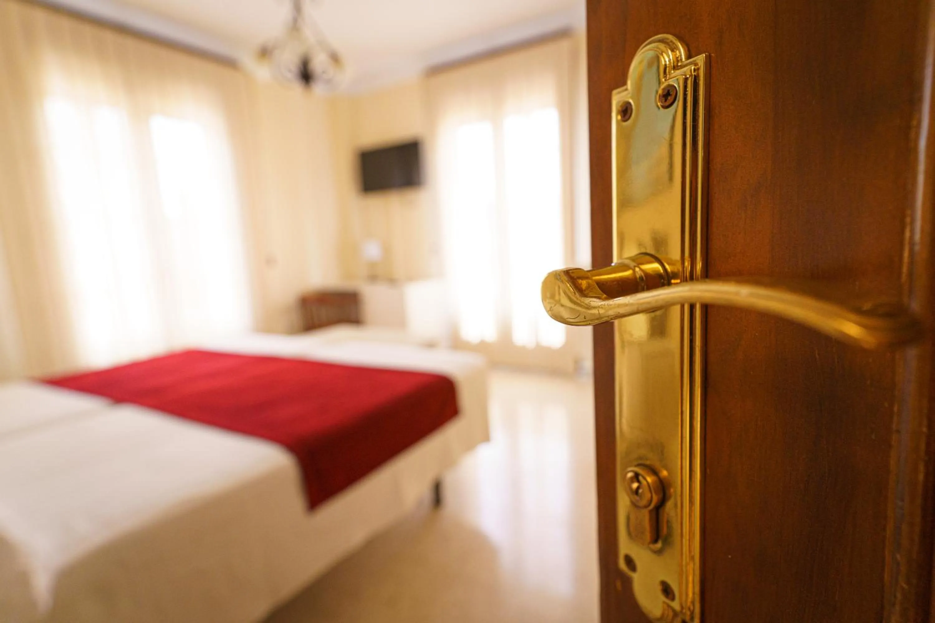 Bedroom, Bed in Hotel Colón