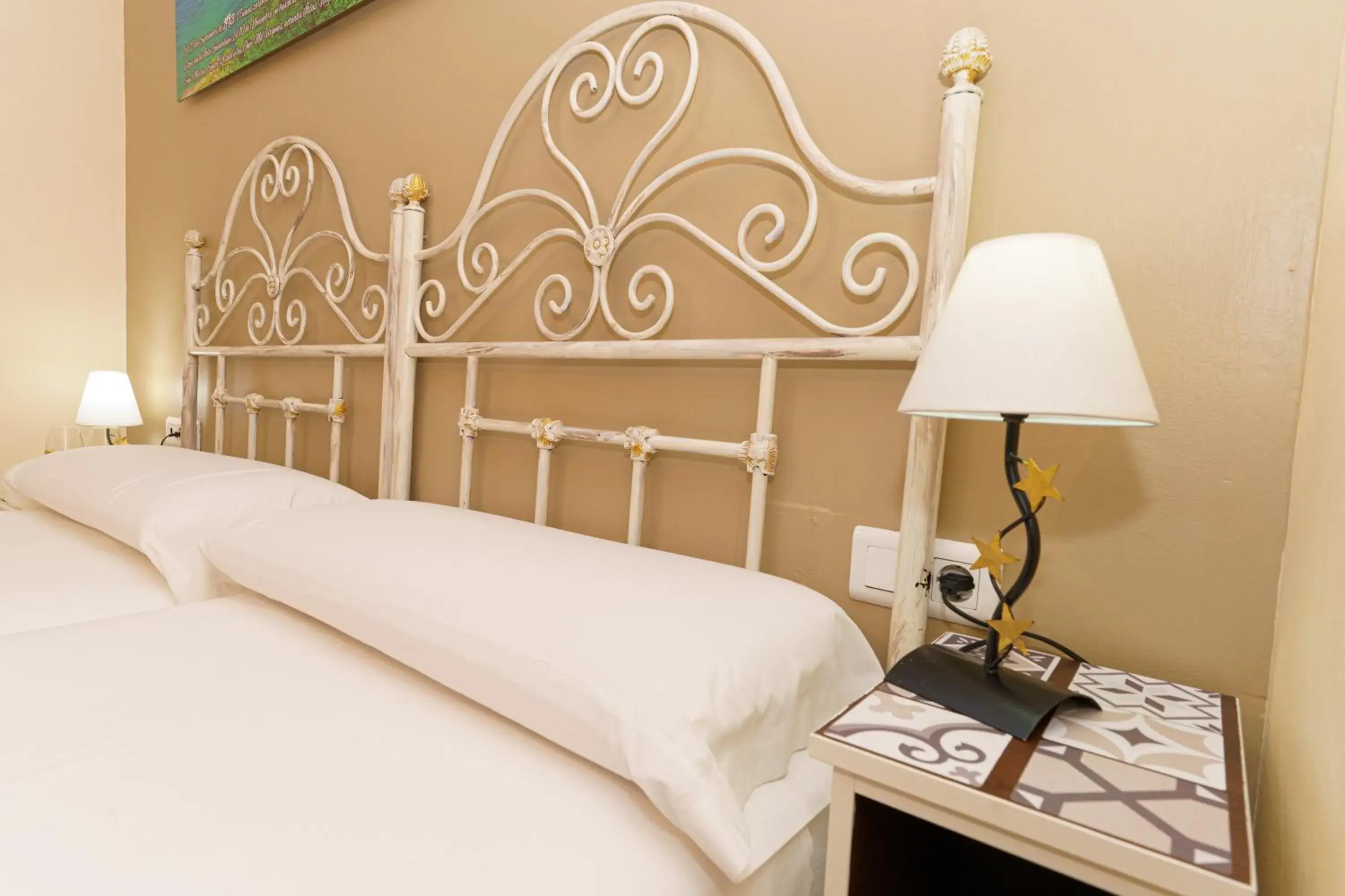 Twin Room - single occupancy in Hotel Colón Twin Room - single occupancy in Hotel Colón