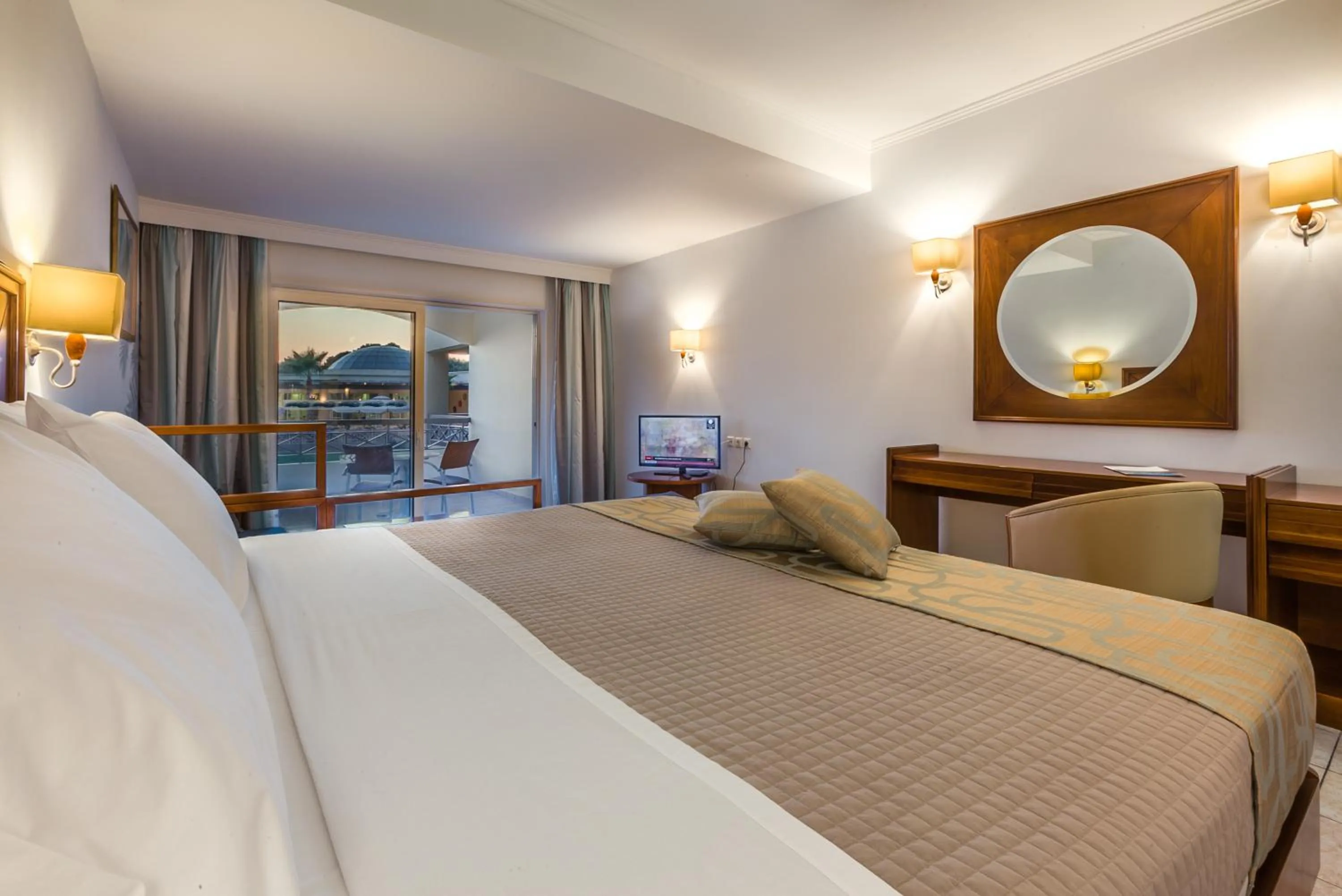Bed in Kipriotis Maris Suites