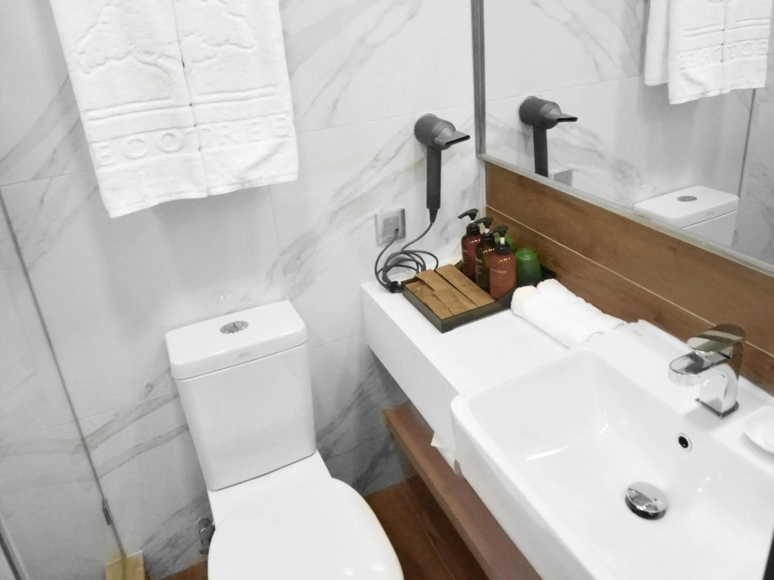 Shower in Eco Tree Hotel Causeway Bay