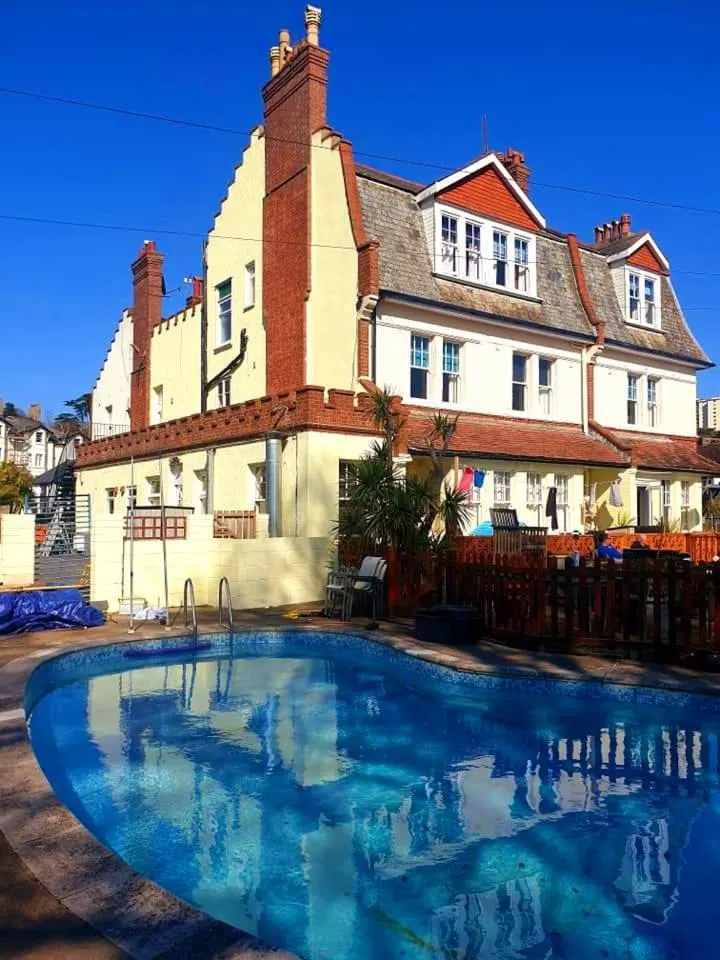 Swimming pool in Yardley Manor Hotel