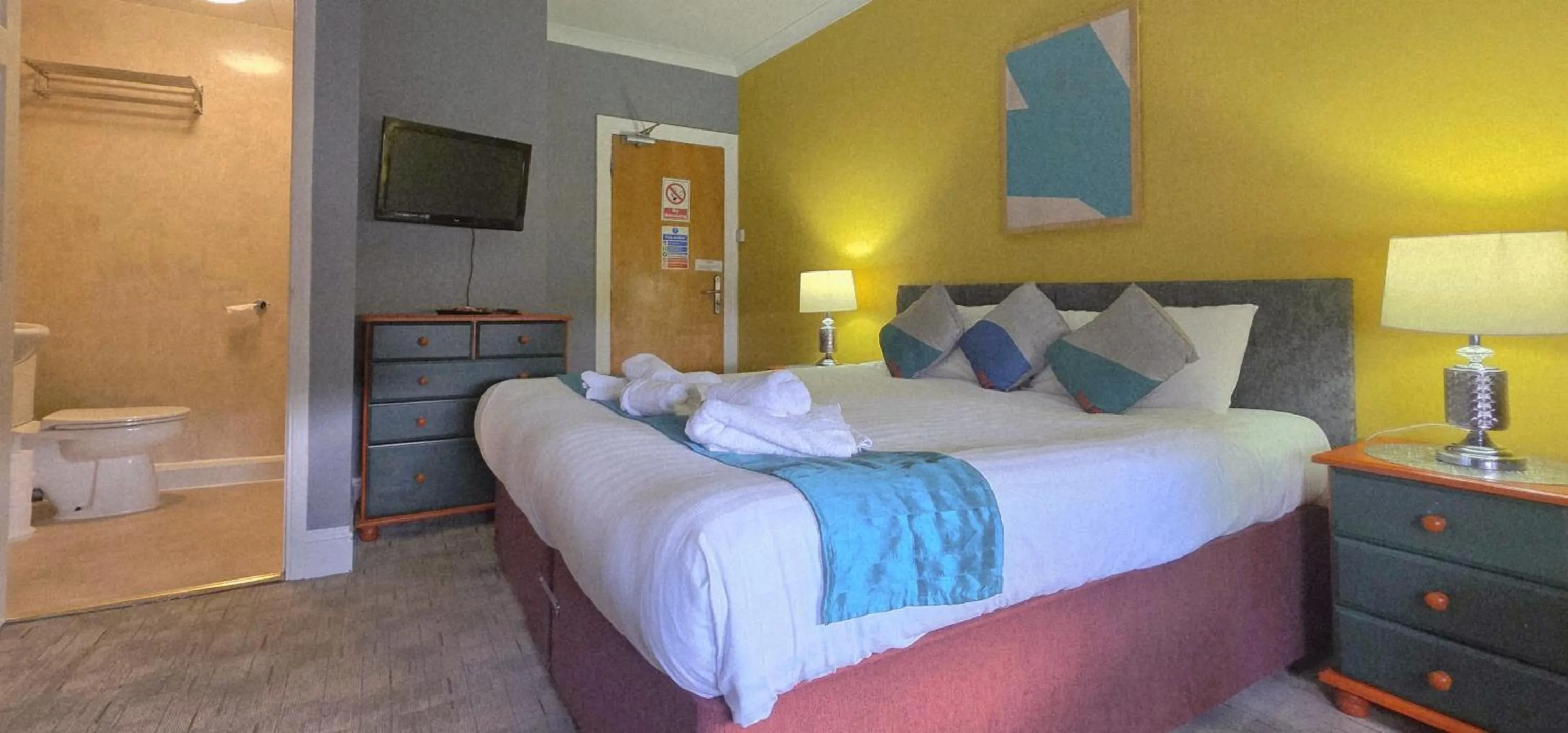 Bed in Yardley Manor Hotel