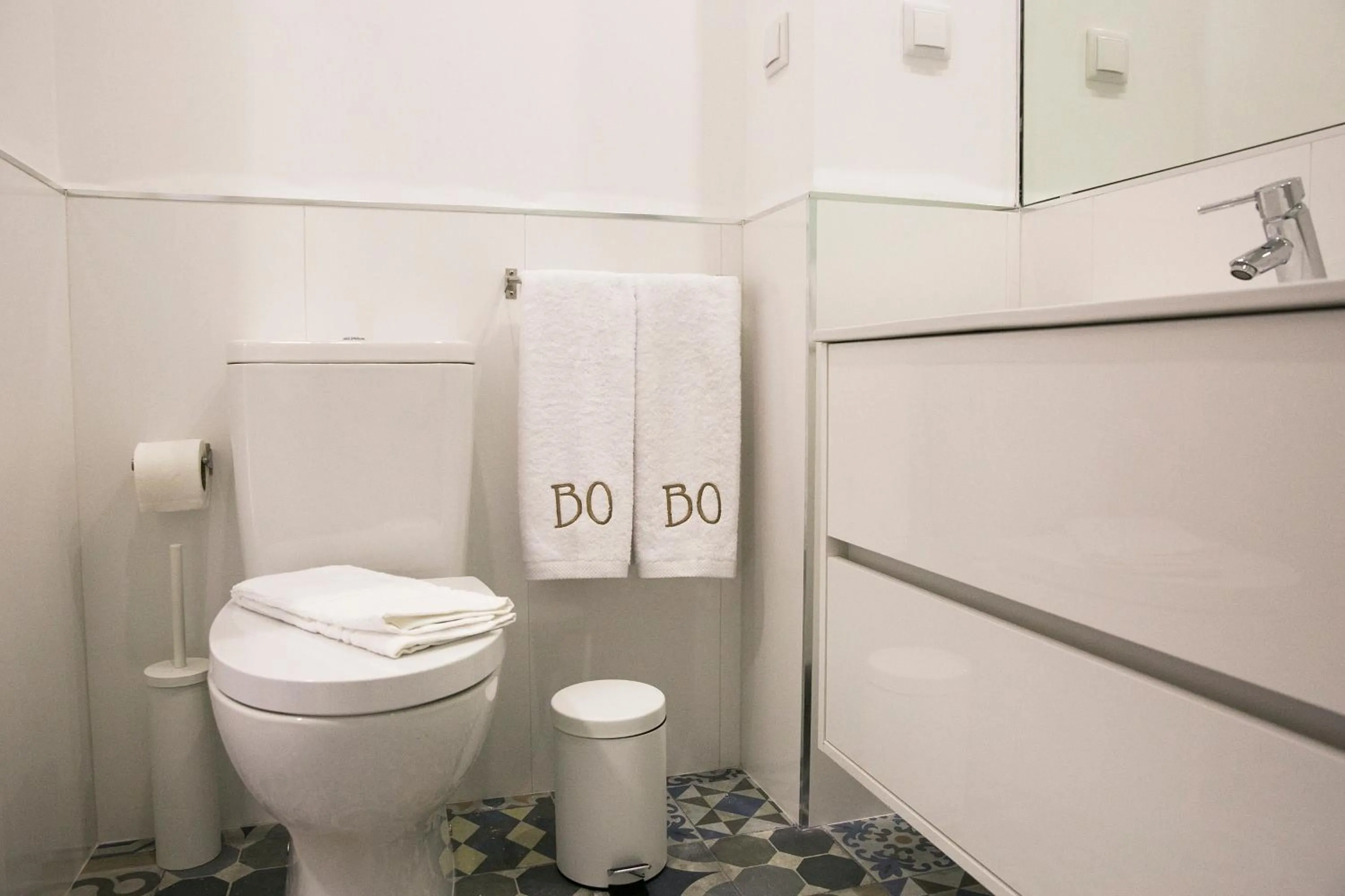 BO - Álvares Cabral GuestHouse