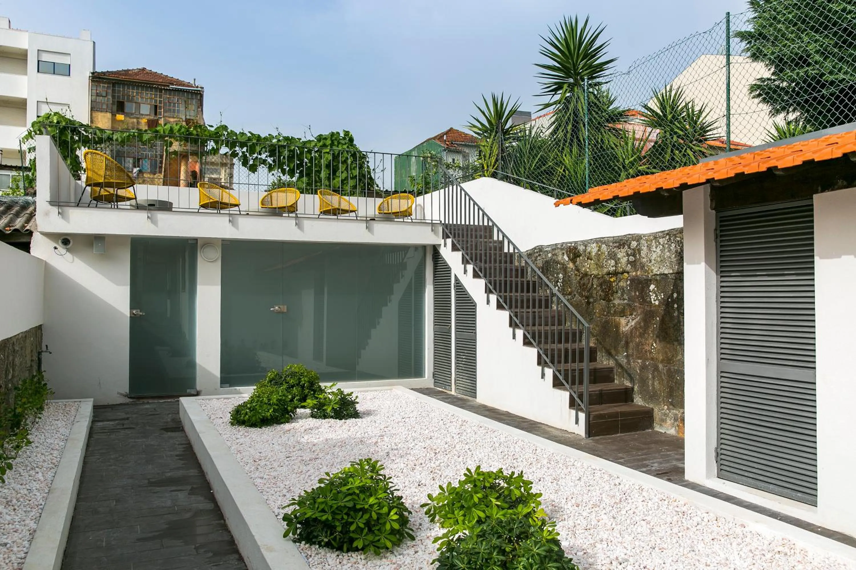 Patio in BO - Álvares Cabral GuestHouse