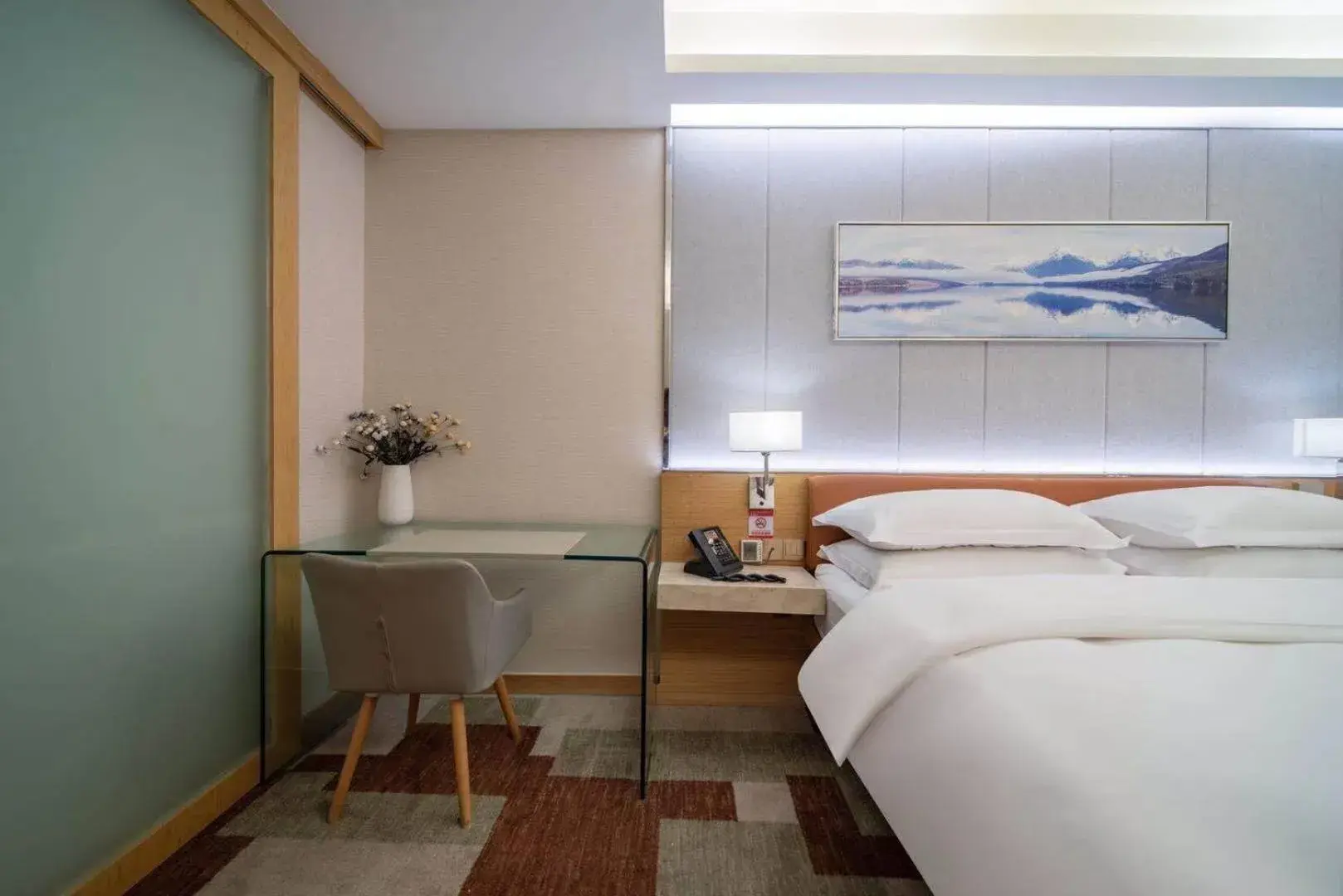 Bed in H-Hotel Riverside Chengdu