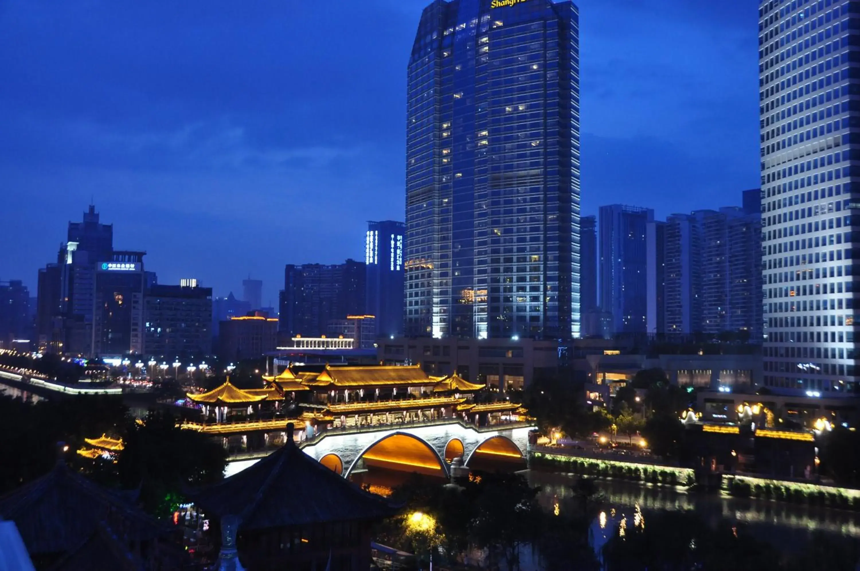 Night in H-Hotel Riverside Chengdu
