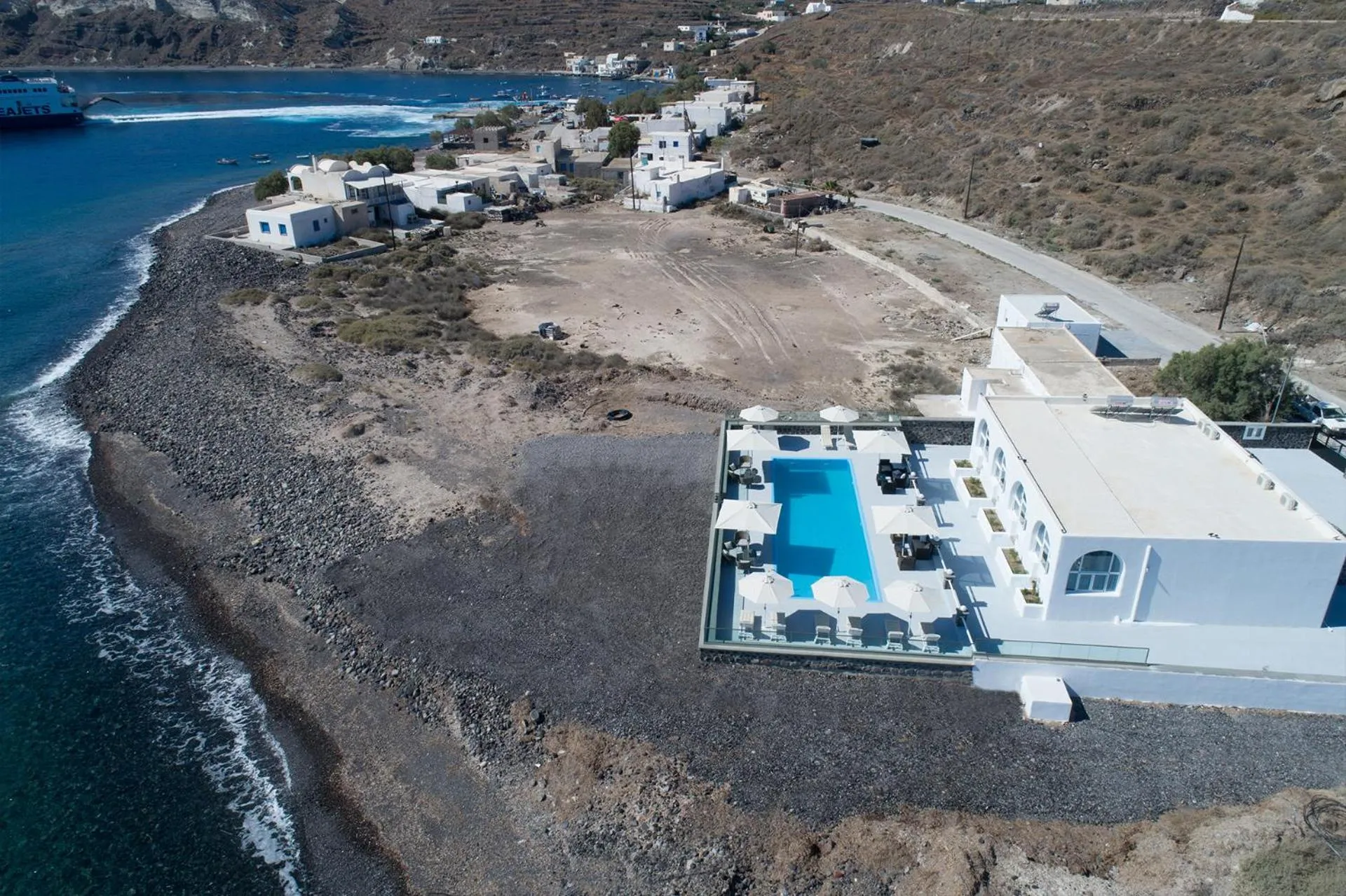 Thirassia Paradise Suites