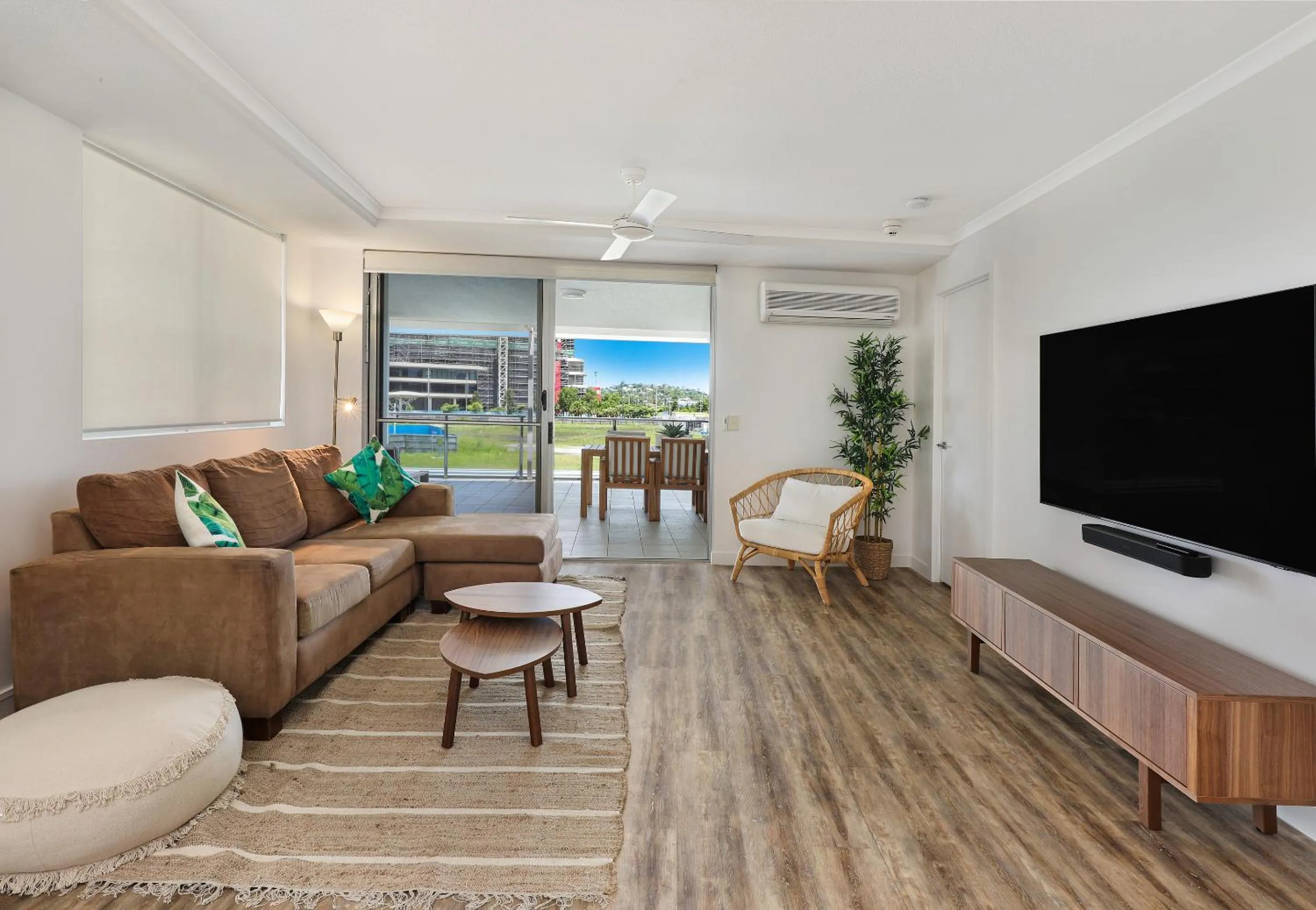 TV and multimedia in Horton Apartments