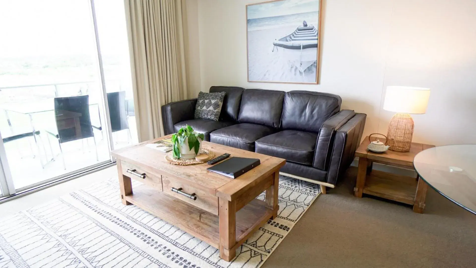 Living room in Horton Apartments Living room in Horton Apartments