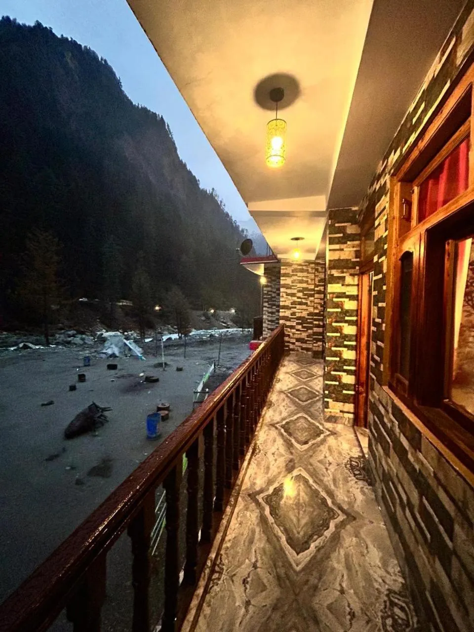 Mountain view in Flipsyde Retreat