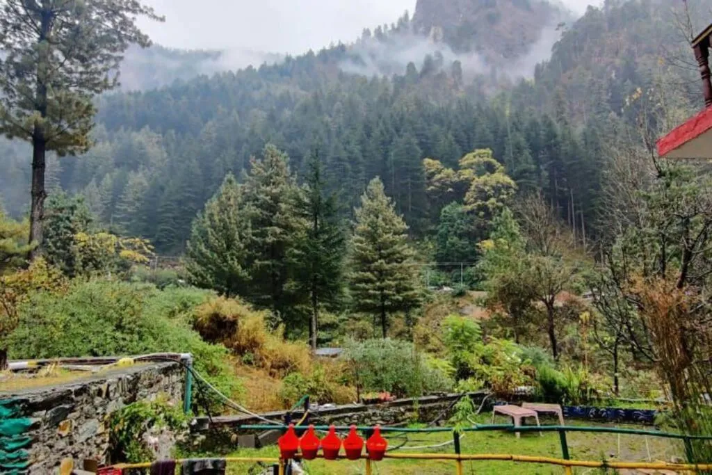 Mountain view in Flipsyde Retreat