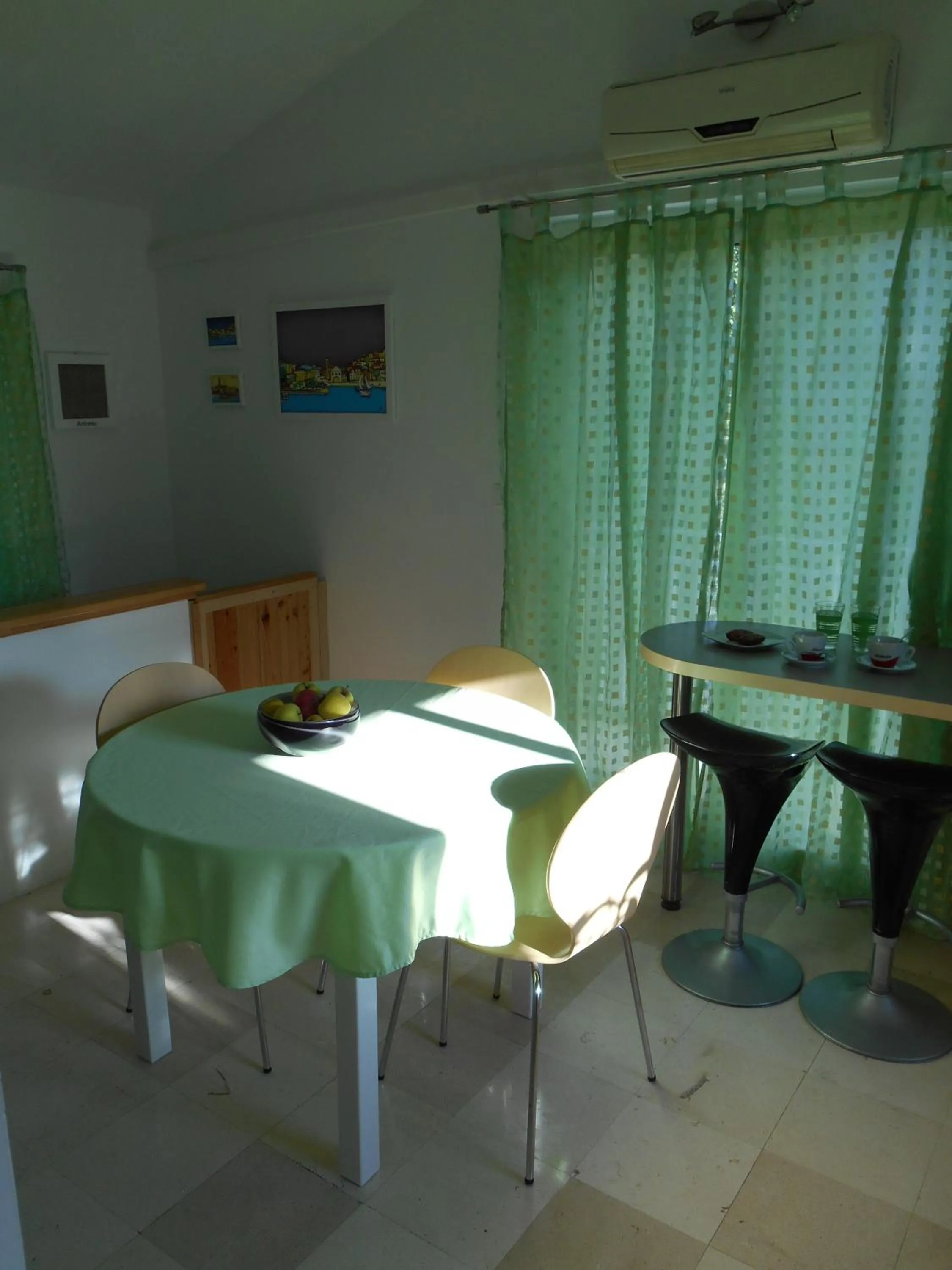 Dining area in Pension Oaza