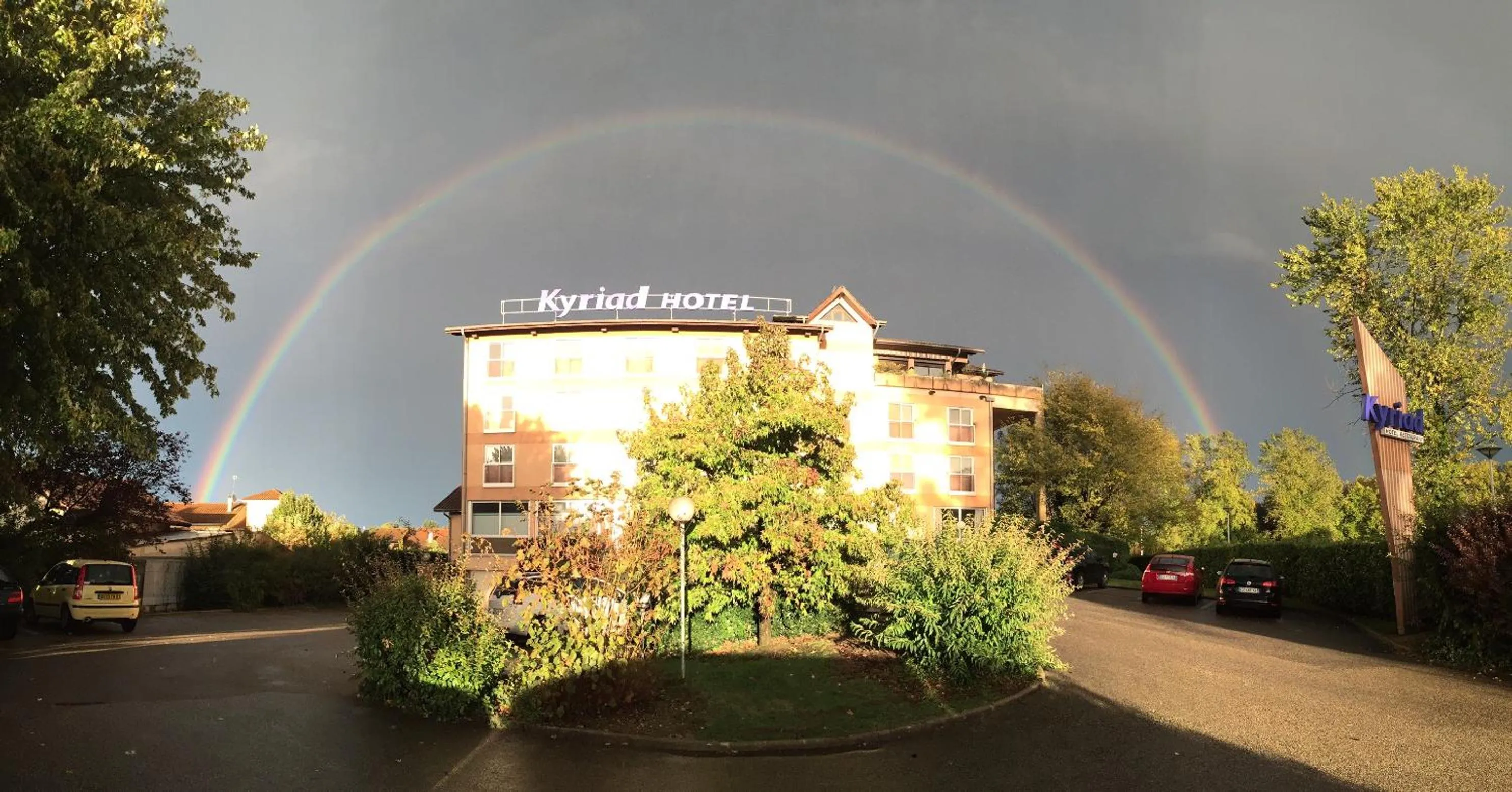 Property Building in Kyriad Bourg En Bresse