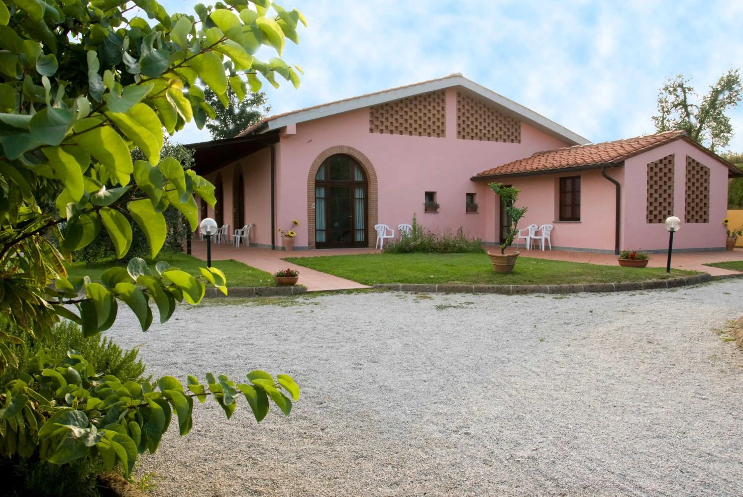 Facade/entrance in Agriturismo Marrucola