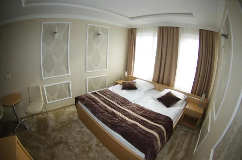 Bed in Hotel Pod Złotą Koroną