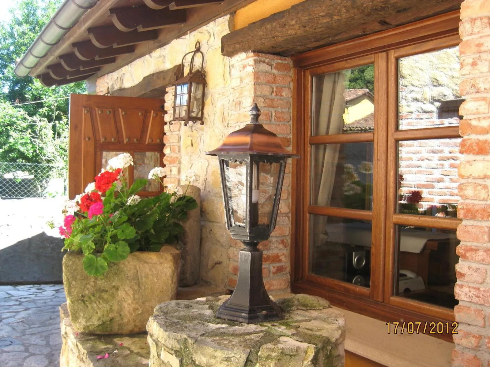 Facade/entrance in Hotel Rural El Espino