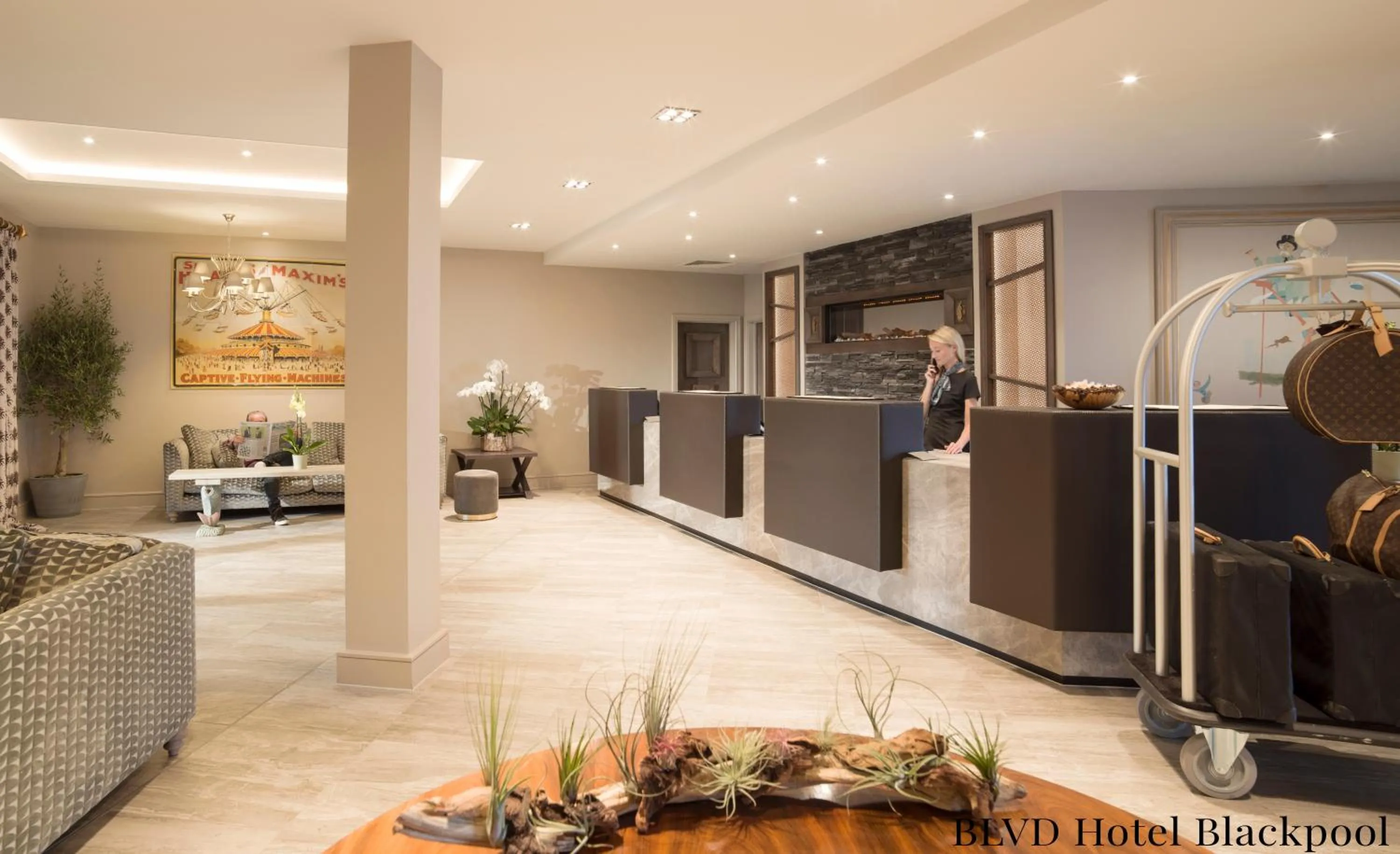 Lobby or reception in Boulevard Hotel
