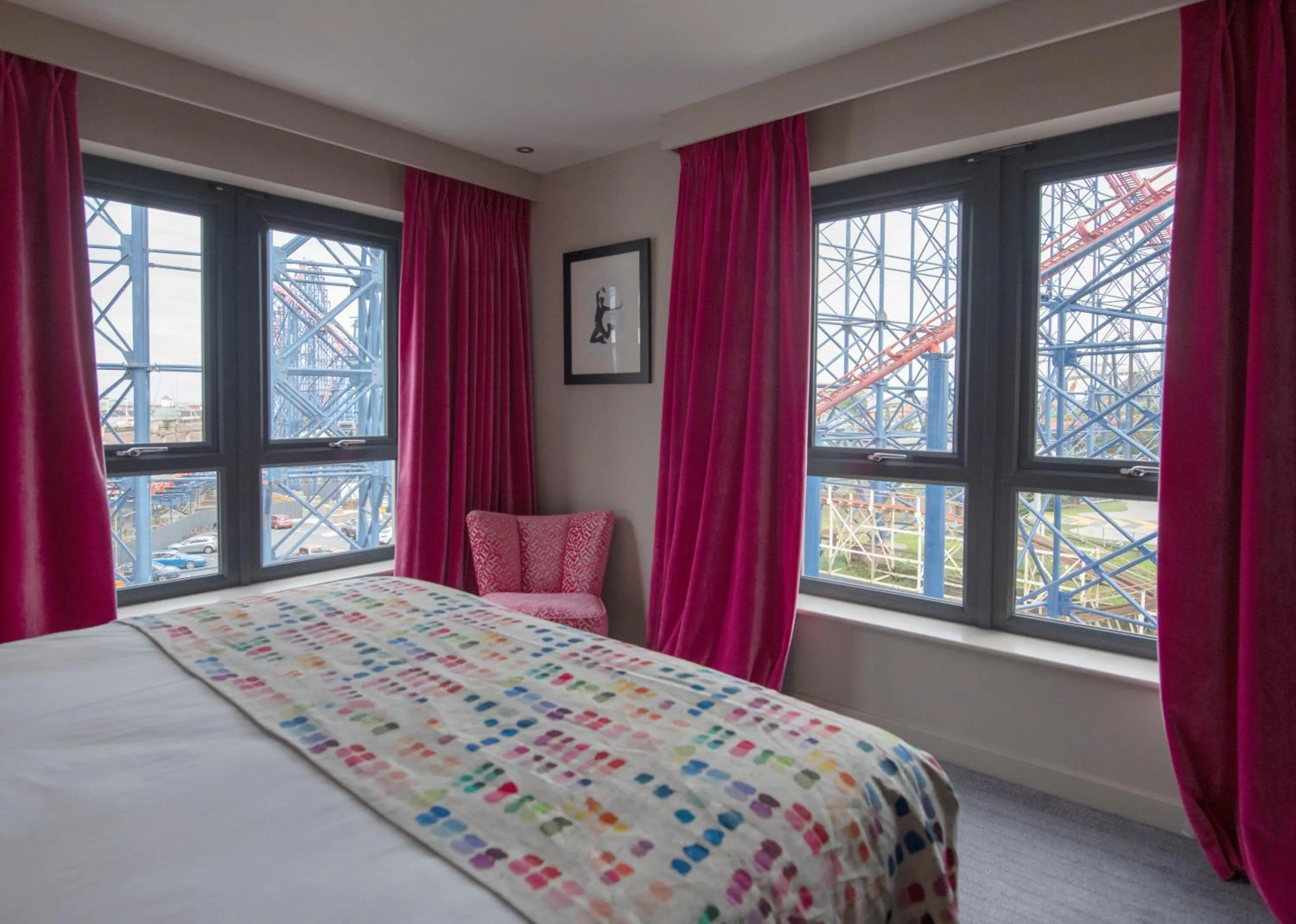 Bedroom, Bed in Boulevard Hotel