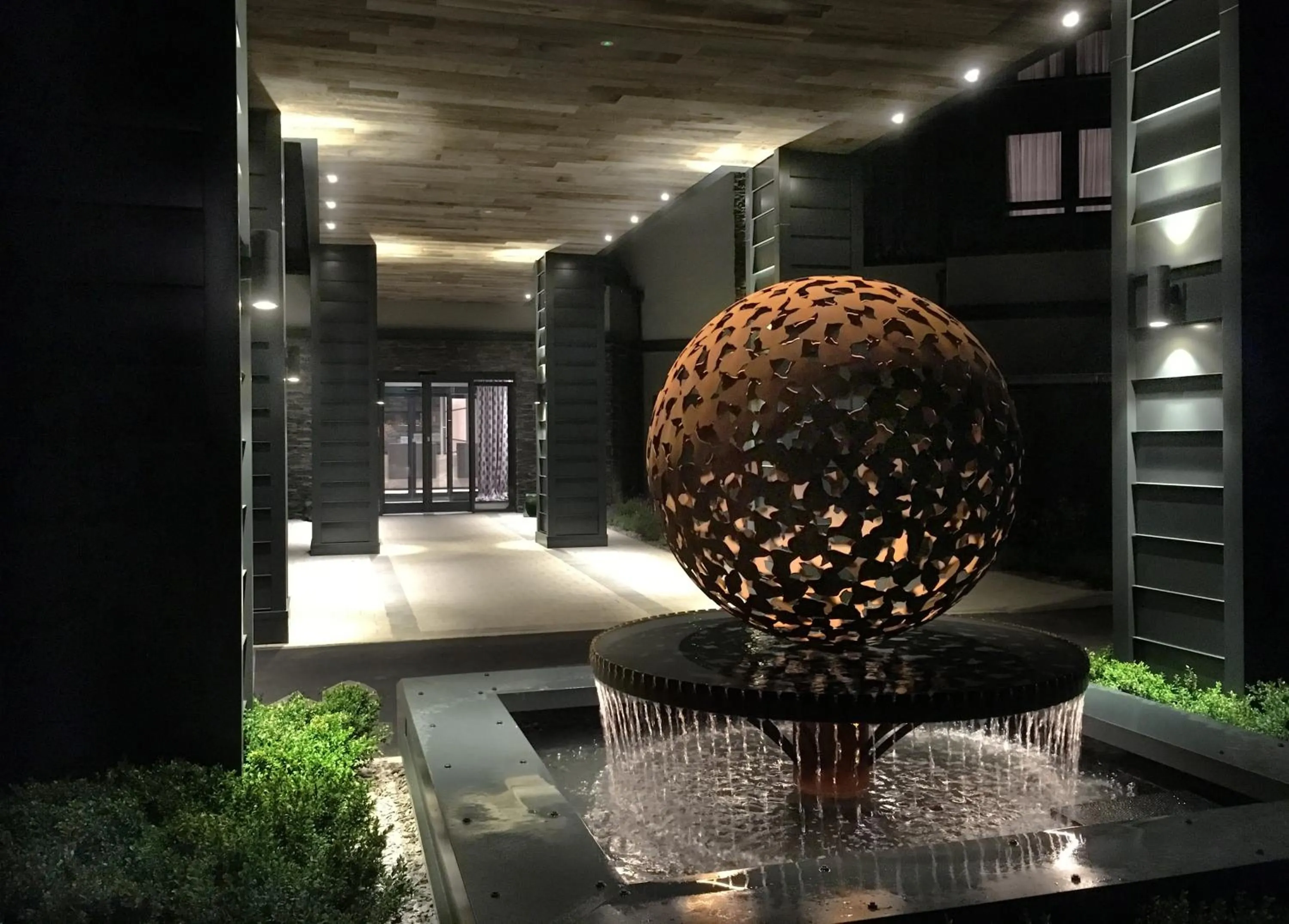 Facade/entrance in Boulevard Hotel