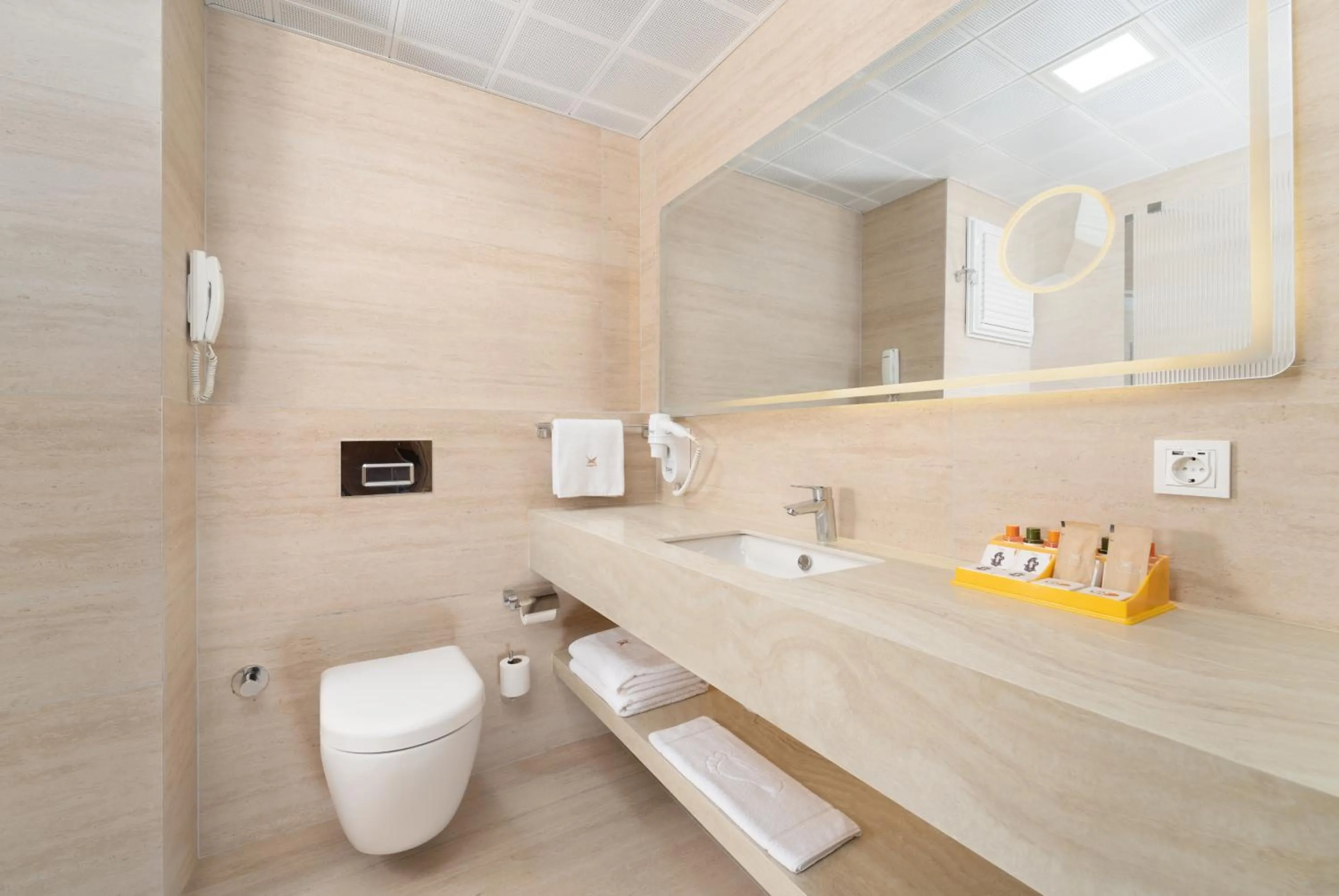 Shower in Sundia By Liberty Suncity