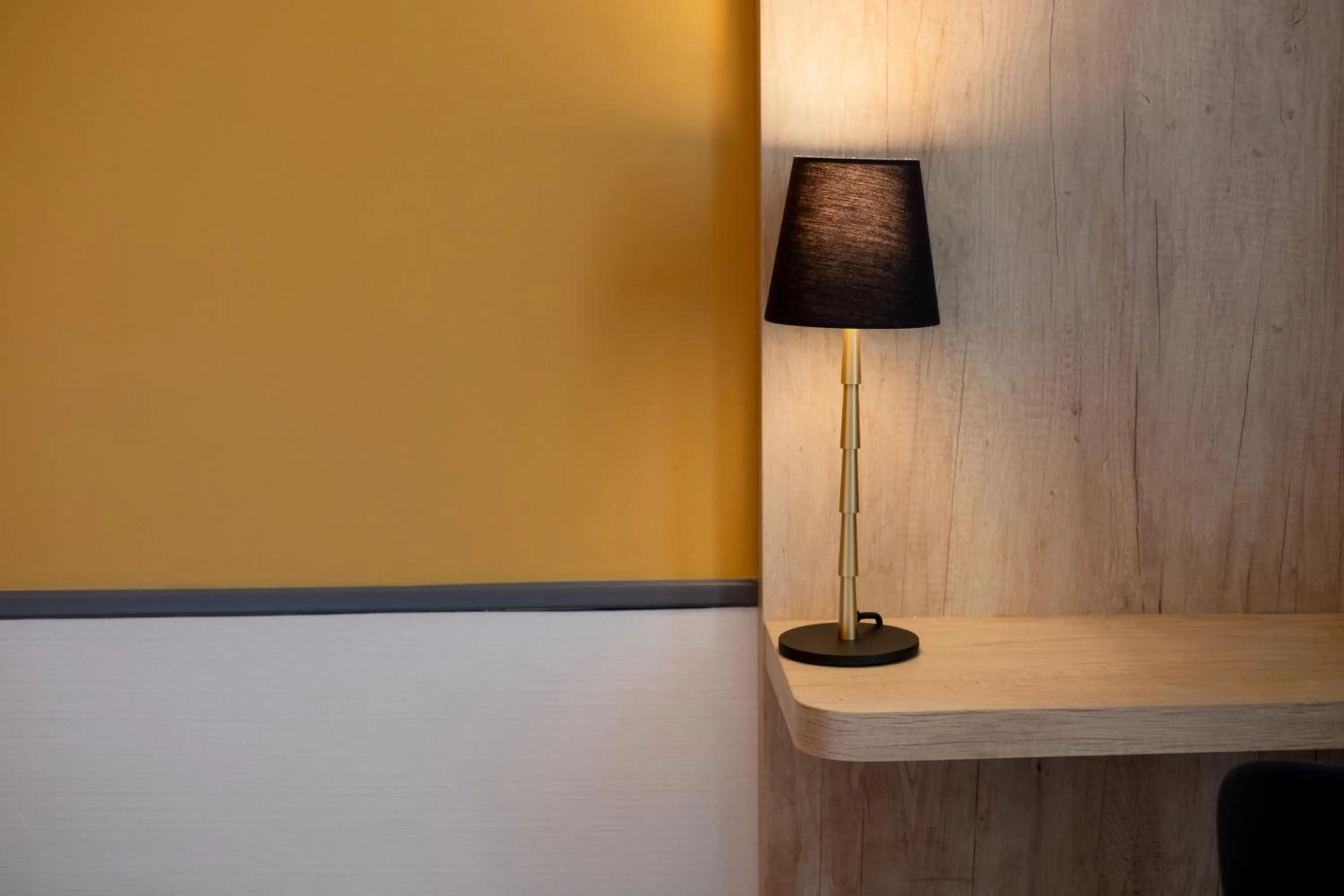 Kyriad Paris 10 - Canal Saint Martin - République