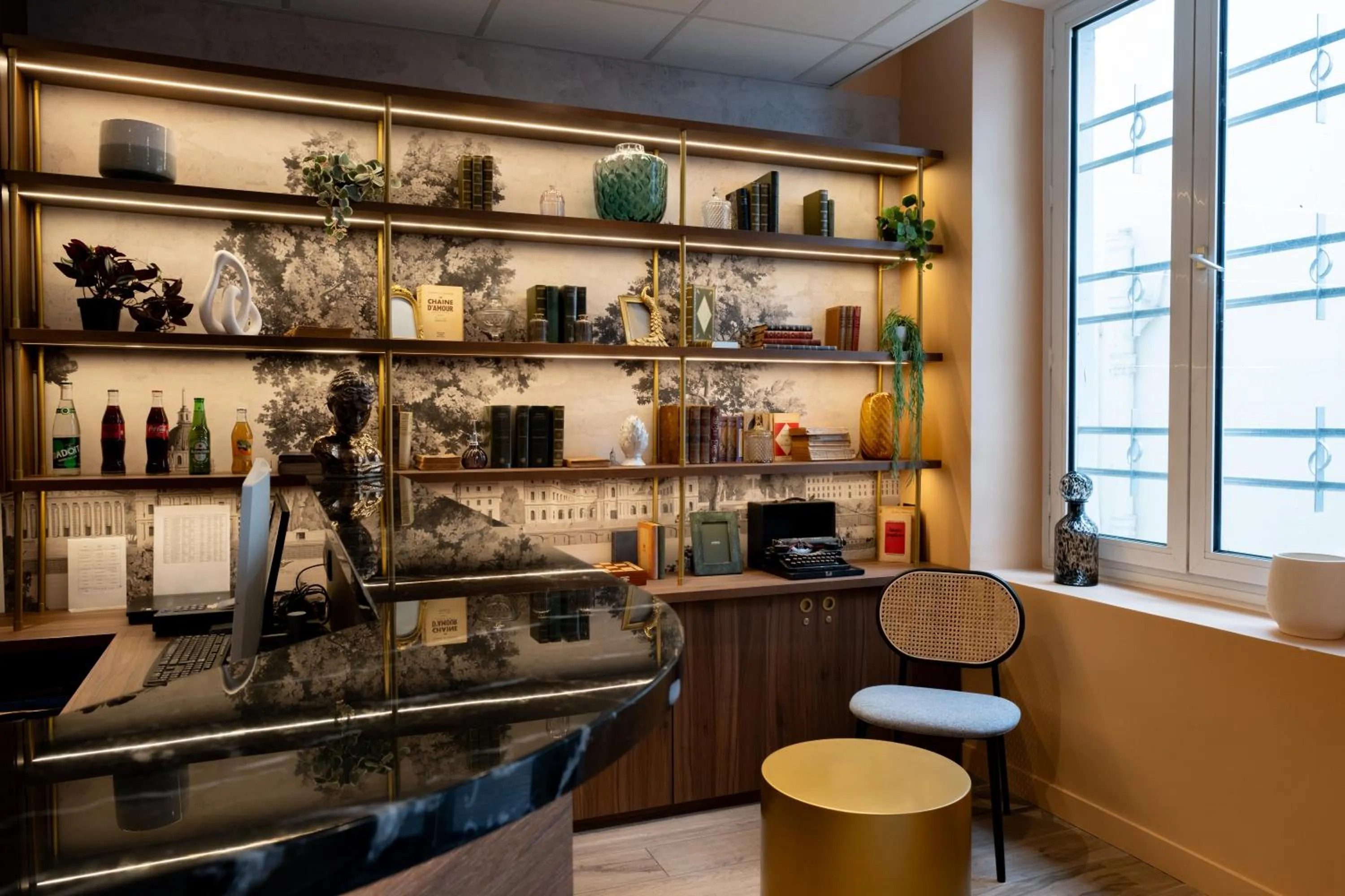 Lounge or bar in Kyriad Paris 10 - Canal Saint Martin - République