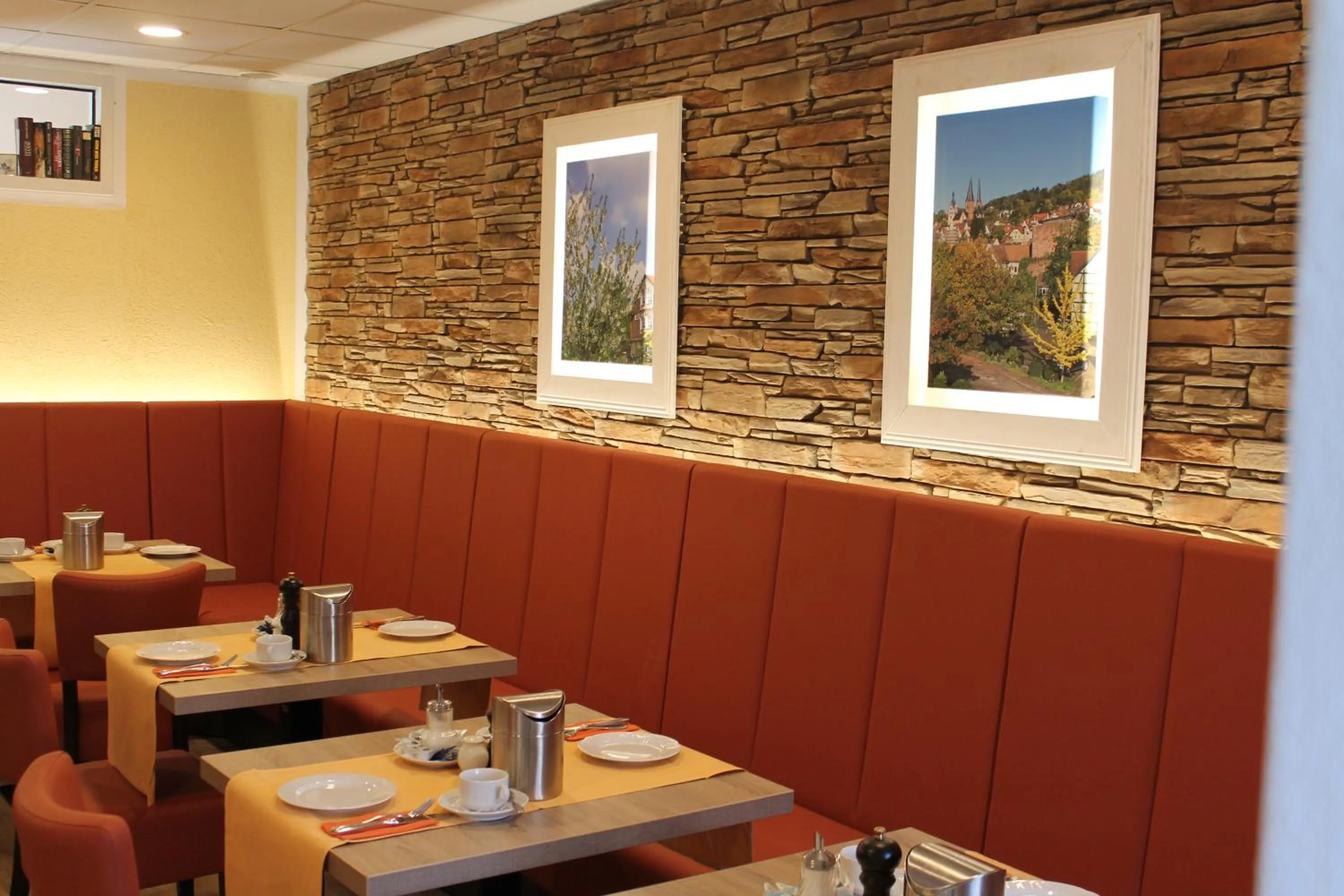 Food and drinks in Hotel Burg-Mühle