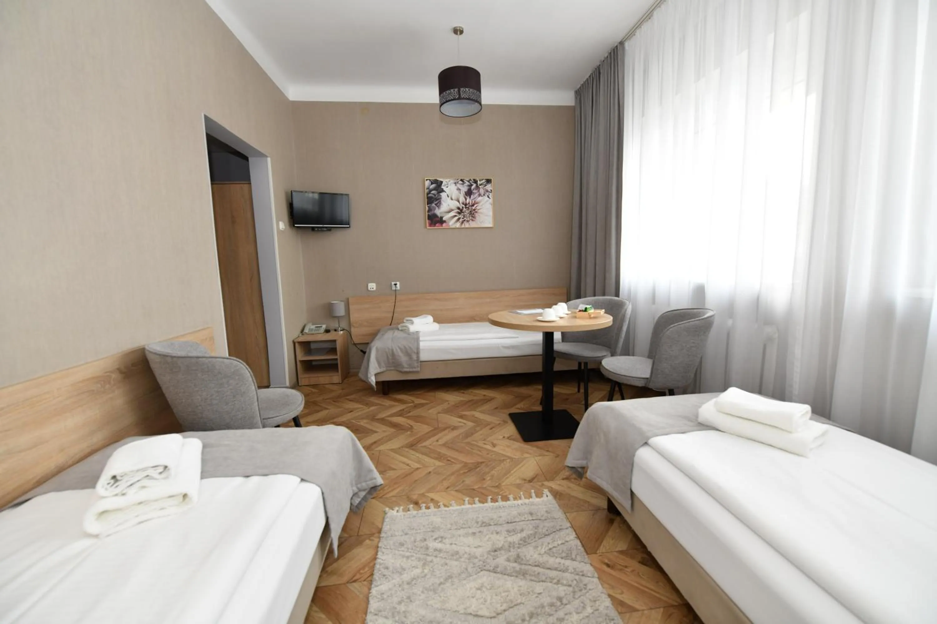 Seating area, Bed in Hotel Polonia