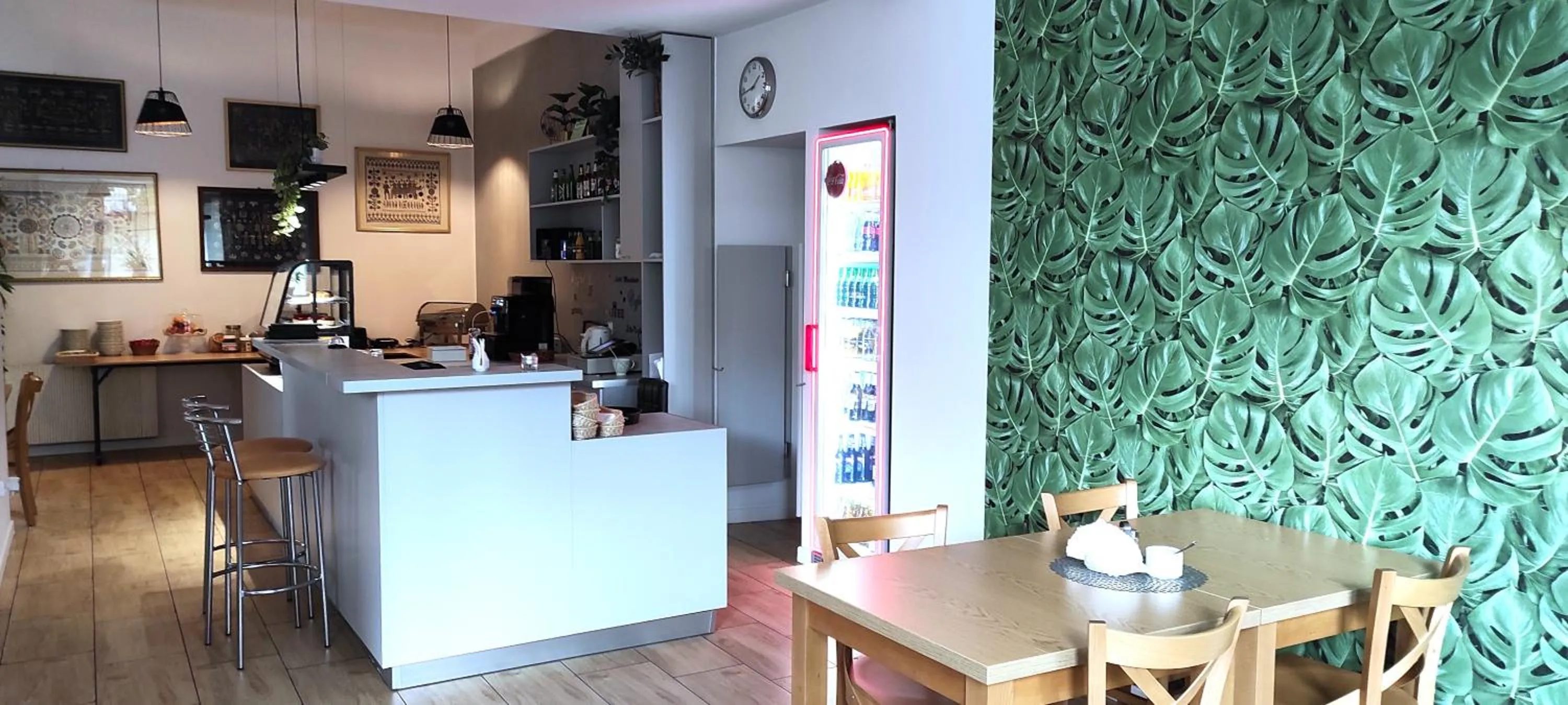 Restaurant/places to eat in Hotel Polonia