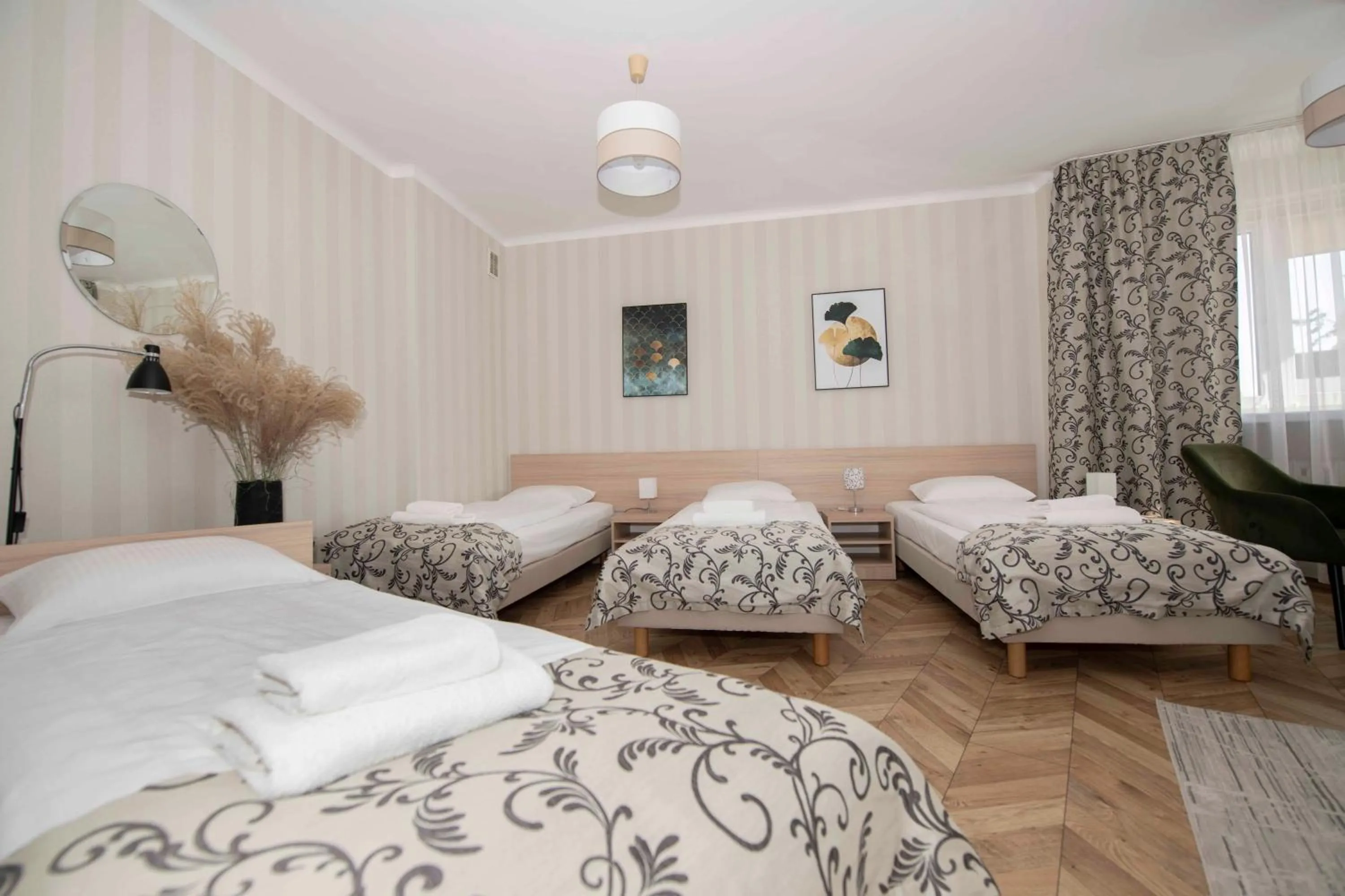 Seating area, Bed in Hotel Polonia