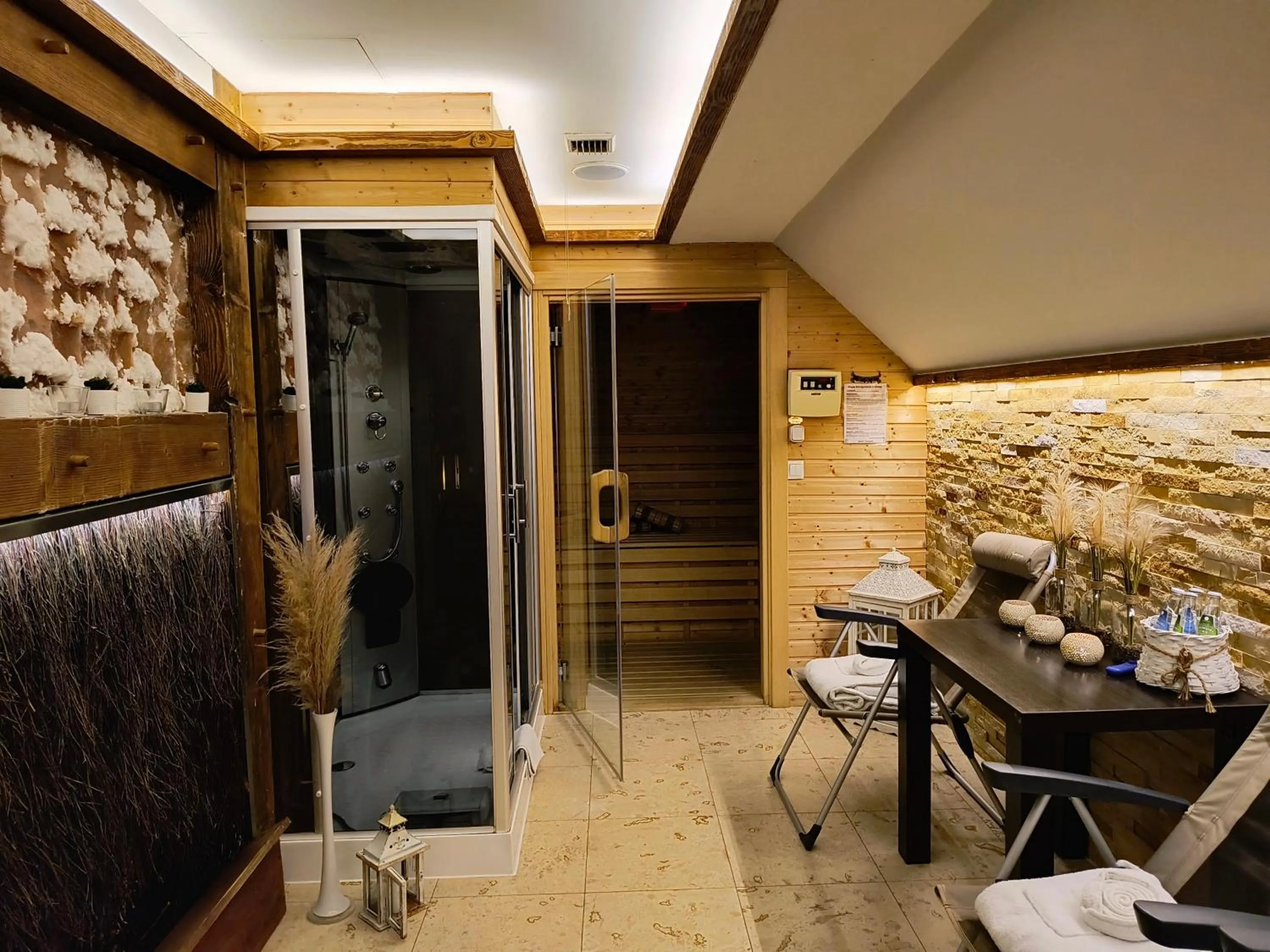 Sauna in Hotel Kasztel